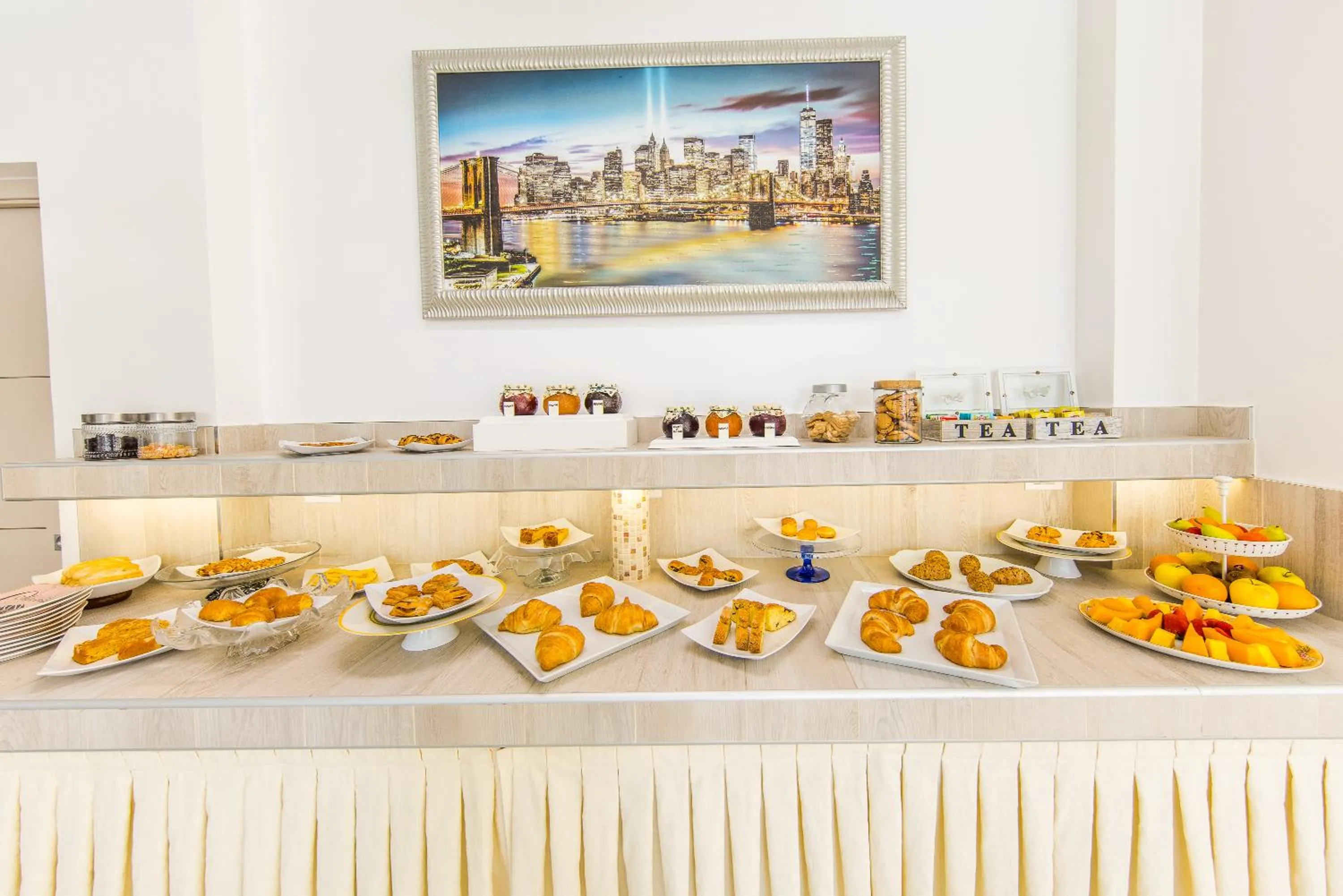 Food and drinks in Royal Boutique Hotel