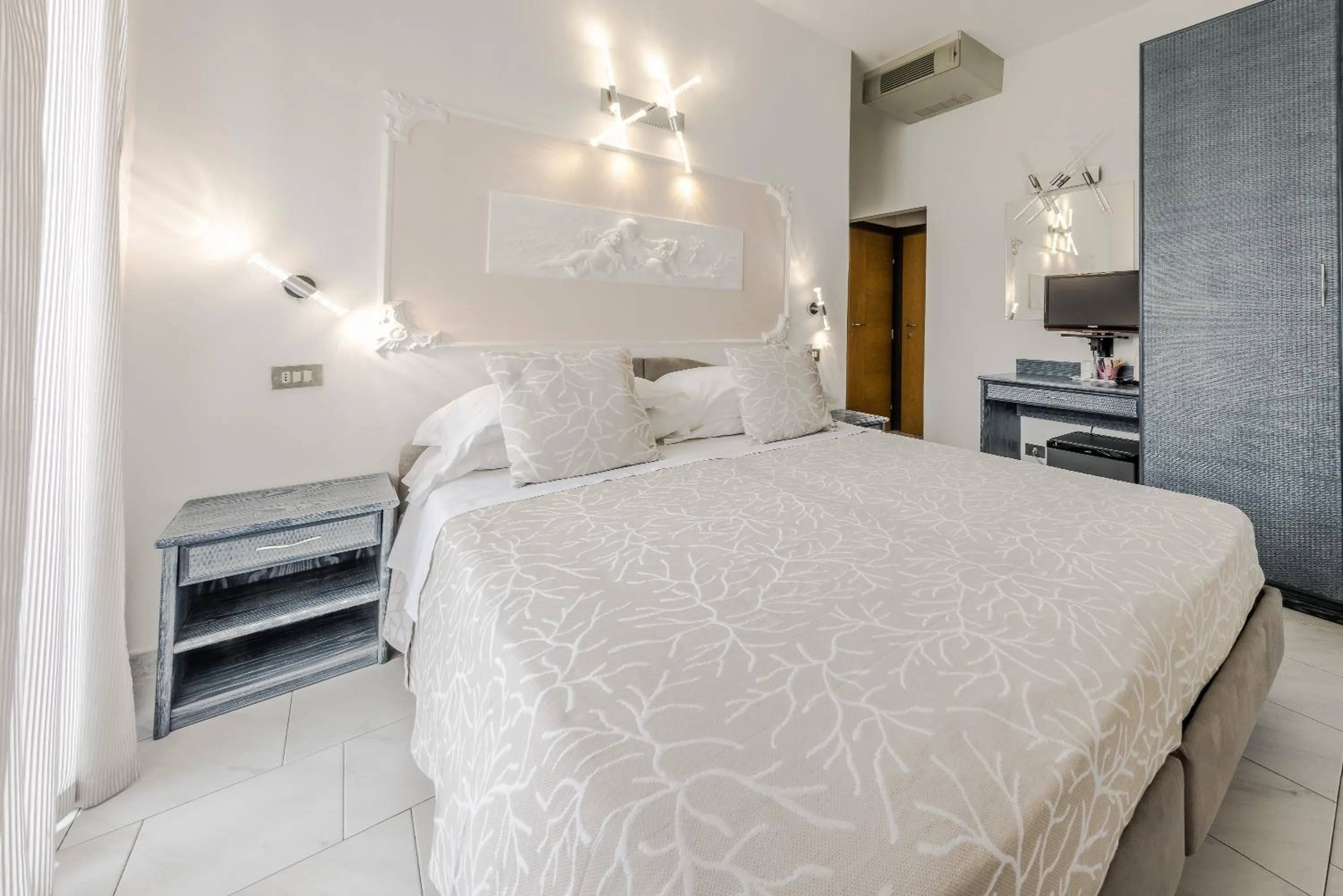 Bed in Royal Boutique Hotel