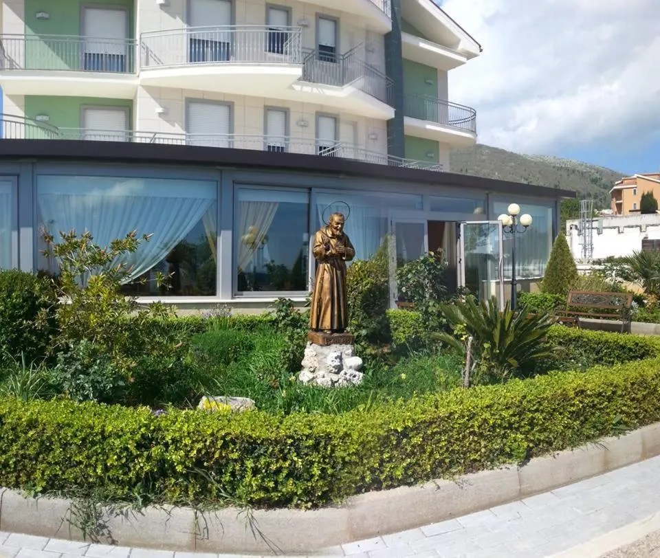 Garden in Hotel Pegaso