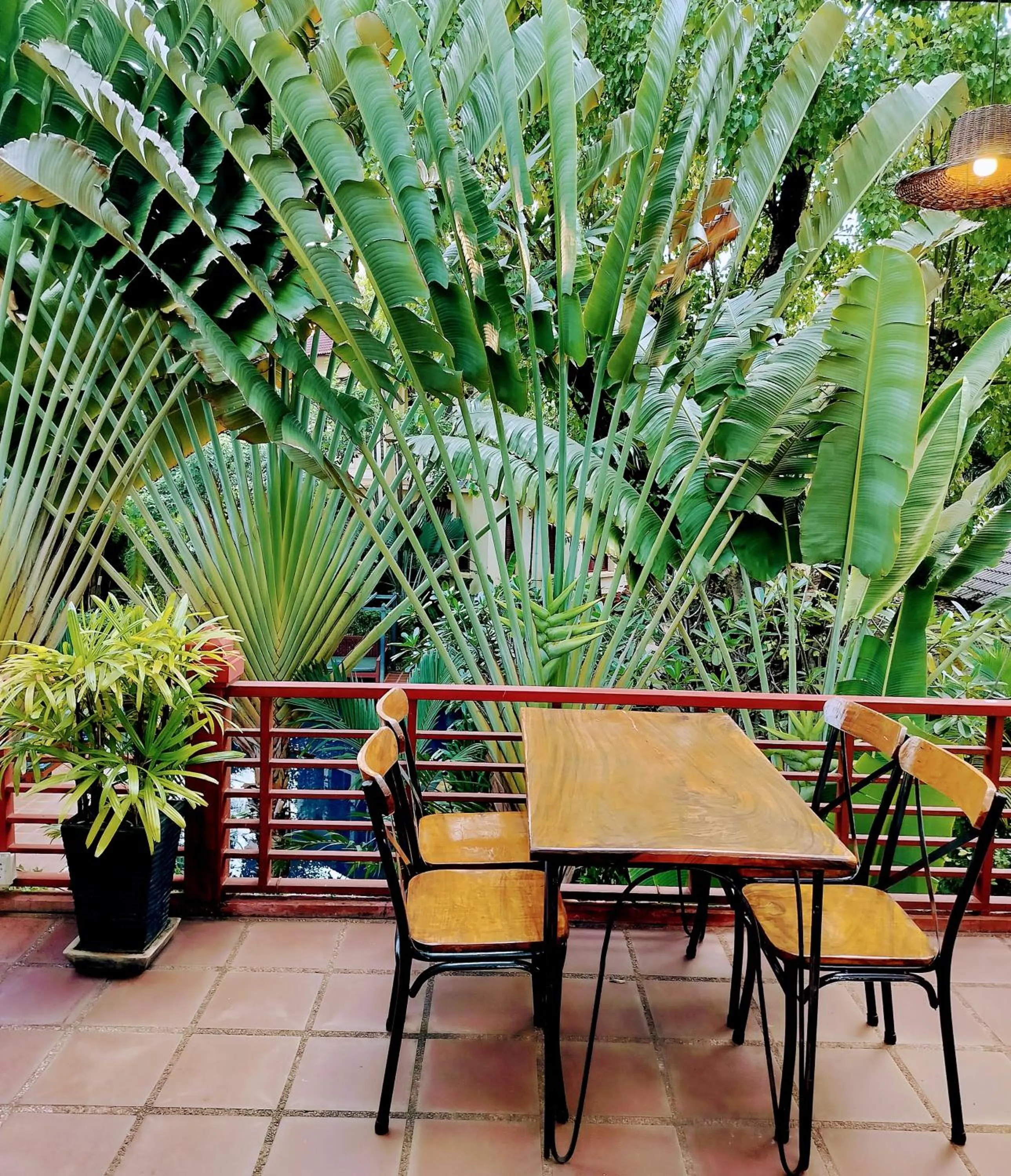 Lounge or bar in La Rivière d' Angkor Resort