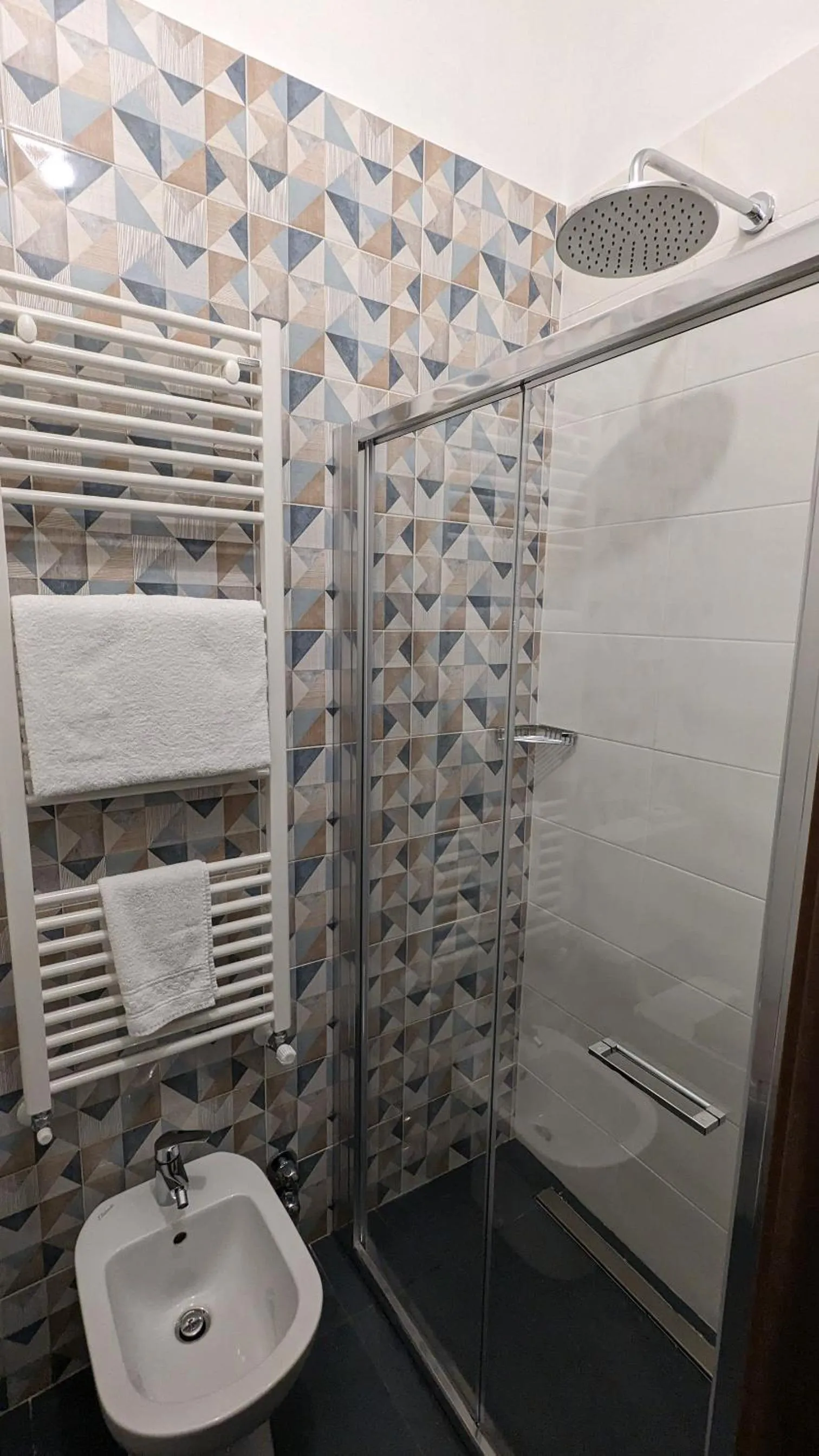 Bathroom in Hotel Ariston