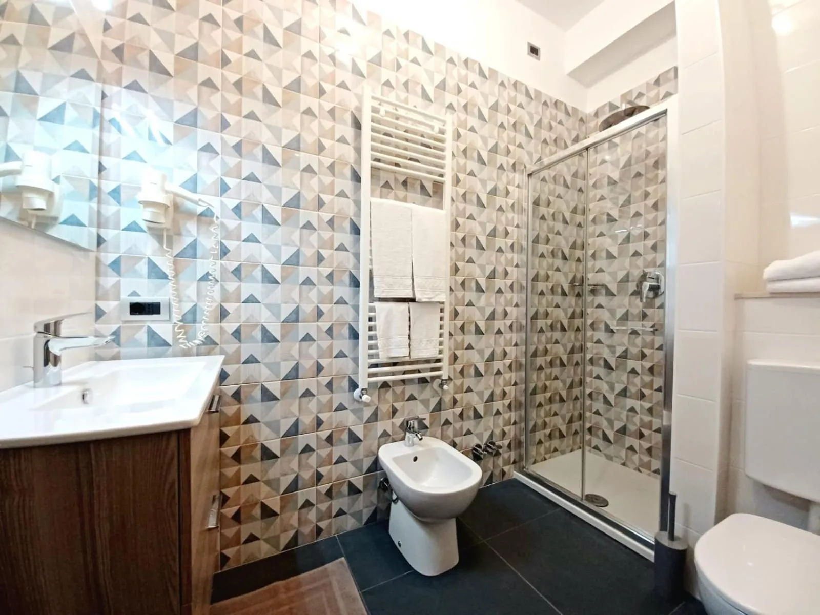 Bathroom in Hotel Ariston