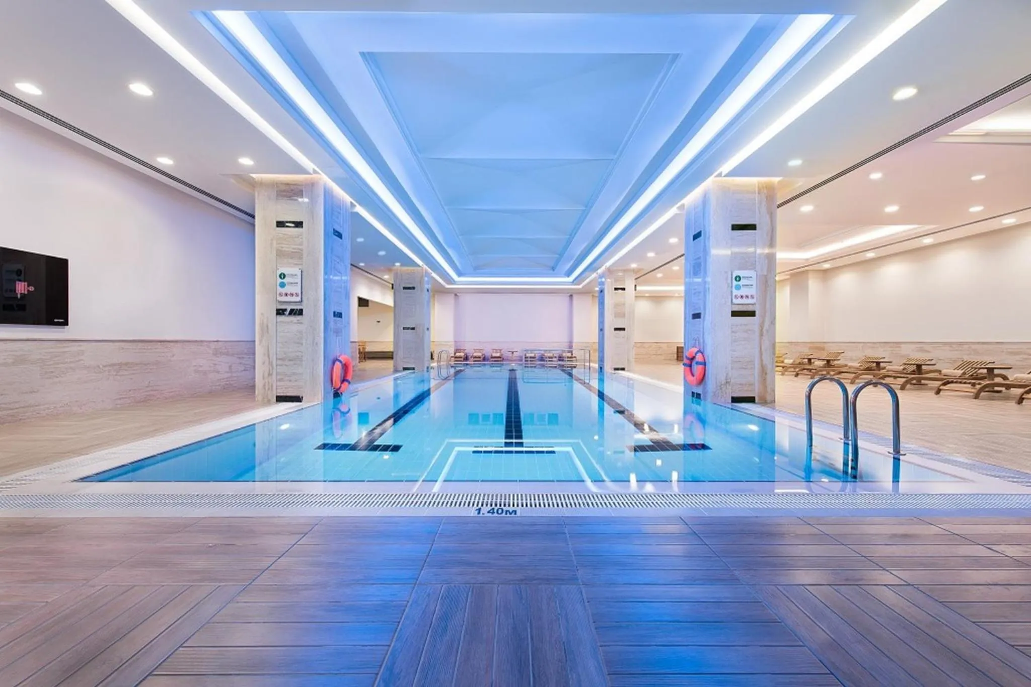 Swimming Pool in Grand Mercure Ankara