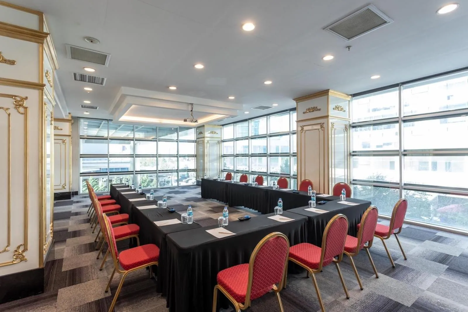 Meeting/conference room in Grand Mercure Ankara
