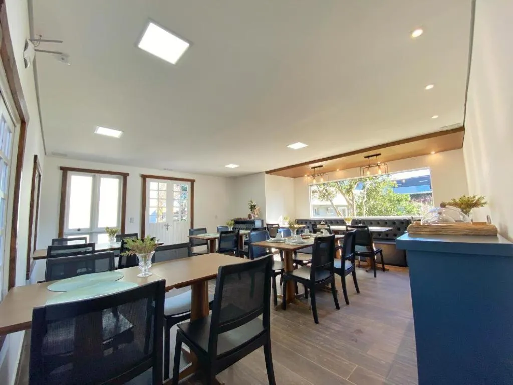 Restaurant/places to eat in Pousada Villa Vie