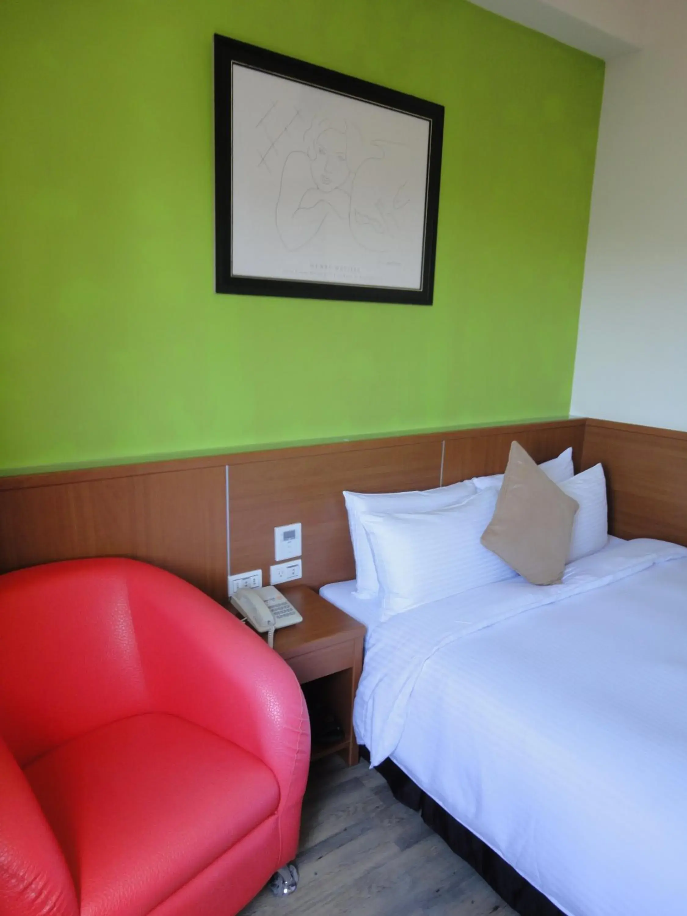 Bed in Royal Hotel Bed in Royal Hotel