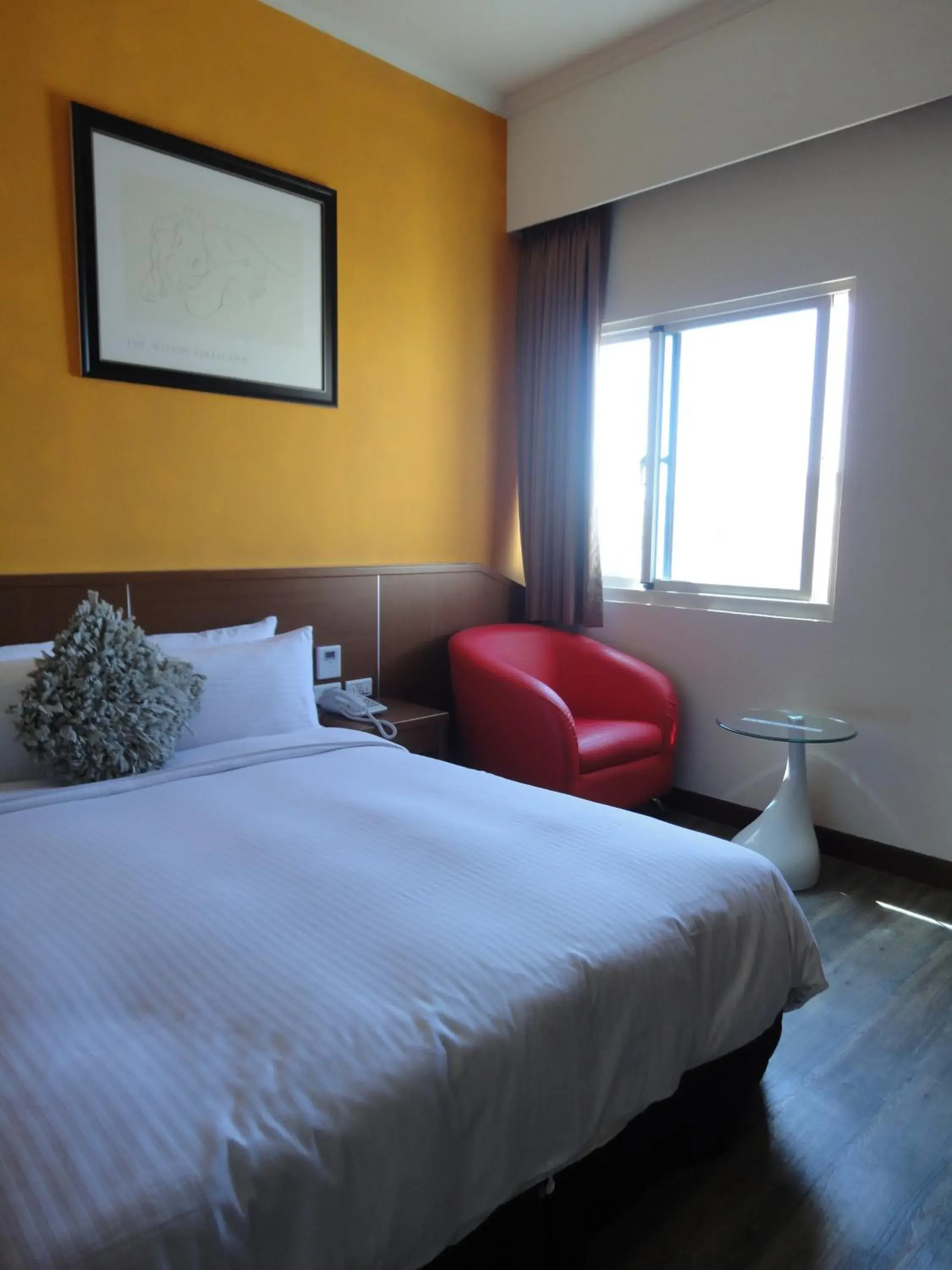 Bed in Royal Hotel Bed in Royal Hotel