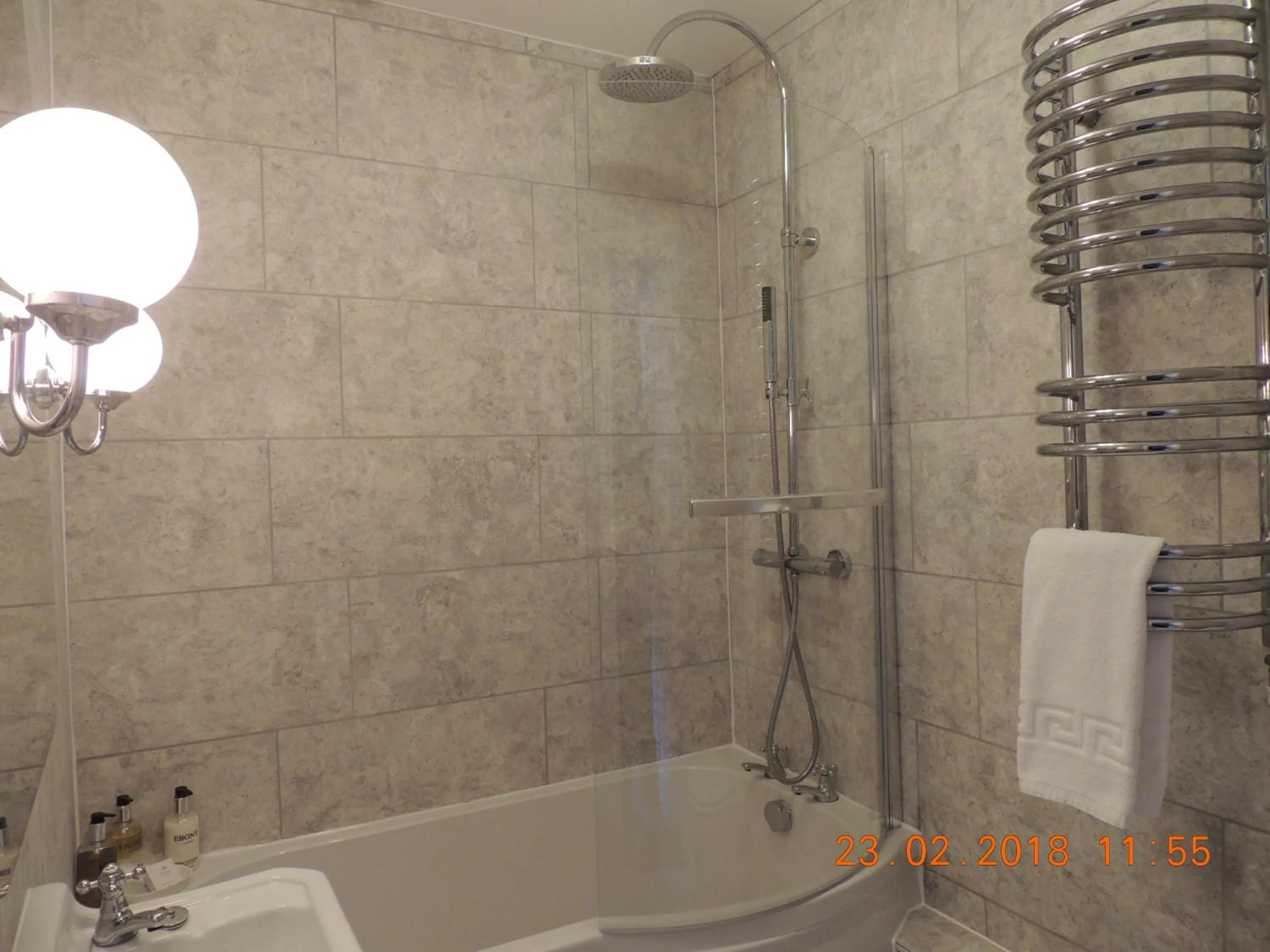 Bathroom in Orchard House Hotel