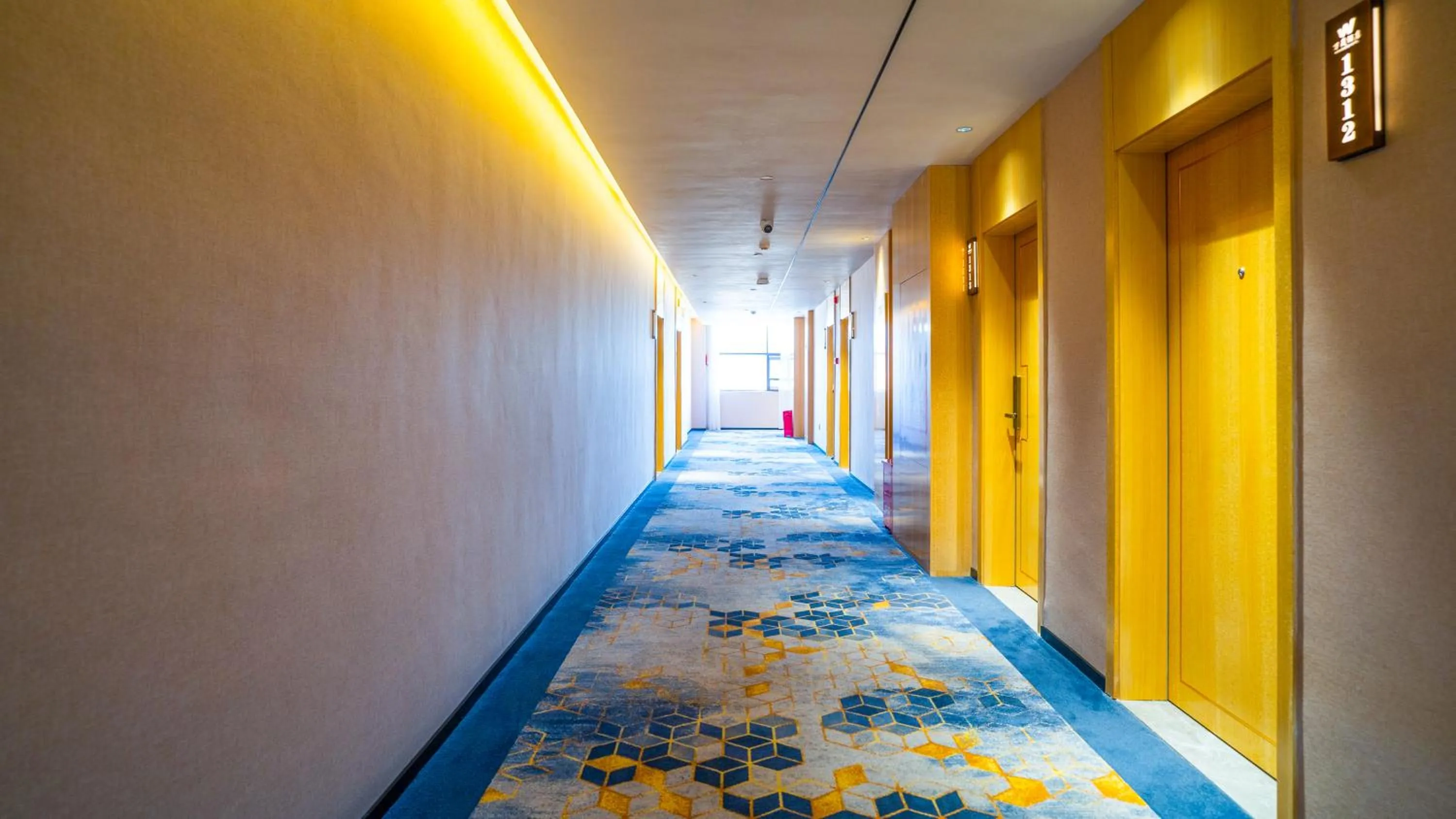 On site in Wansheng Hotel