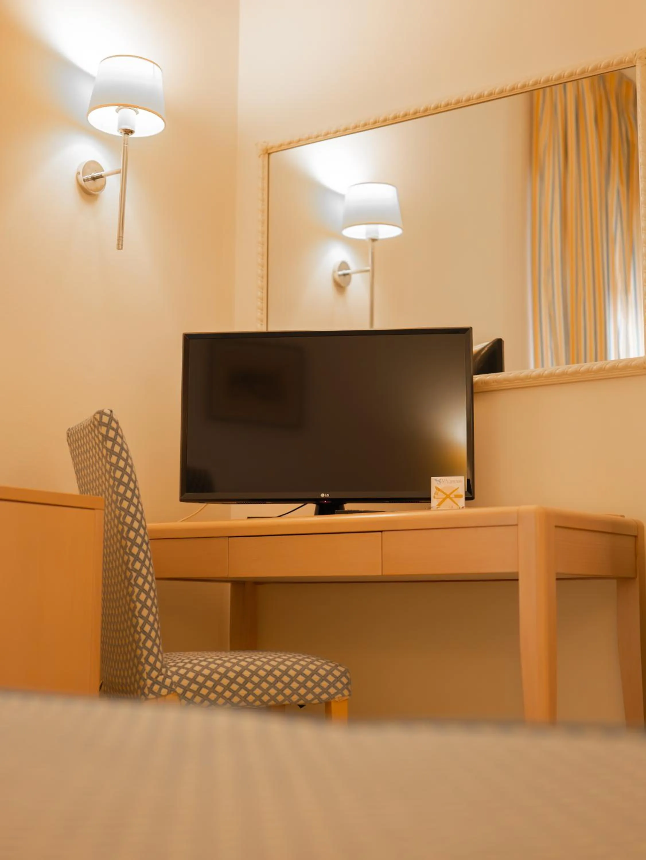 TV and multimedia in Hotel Splendid