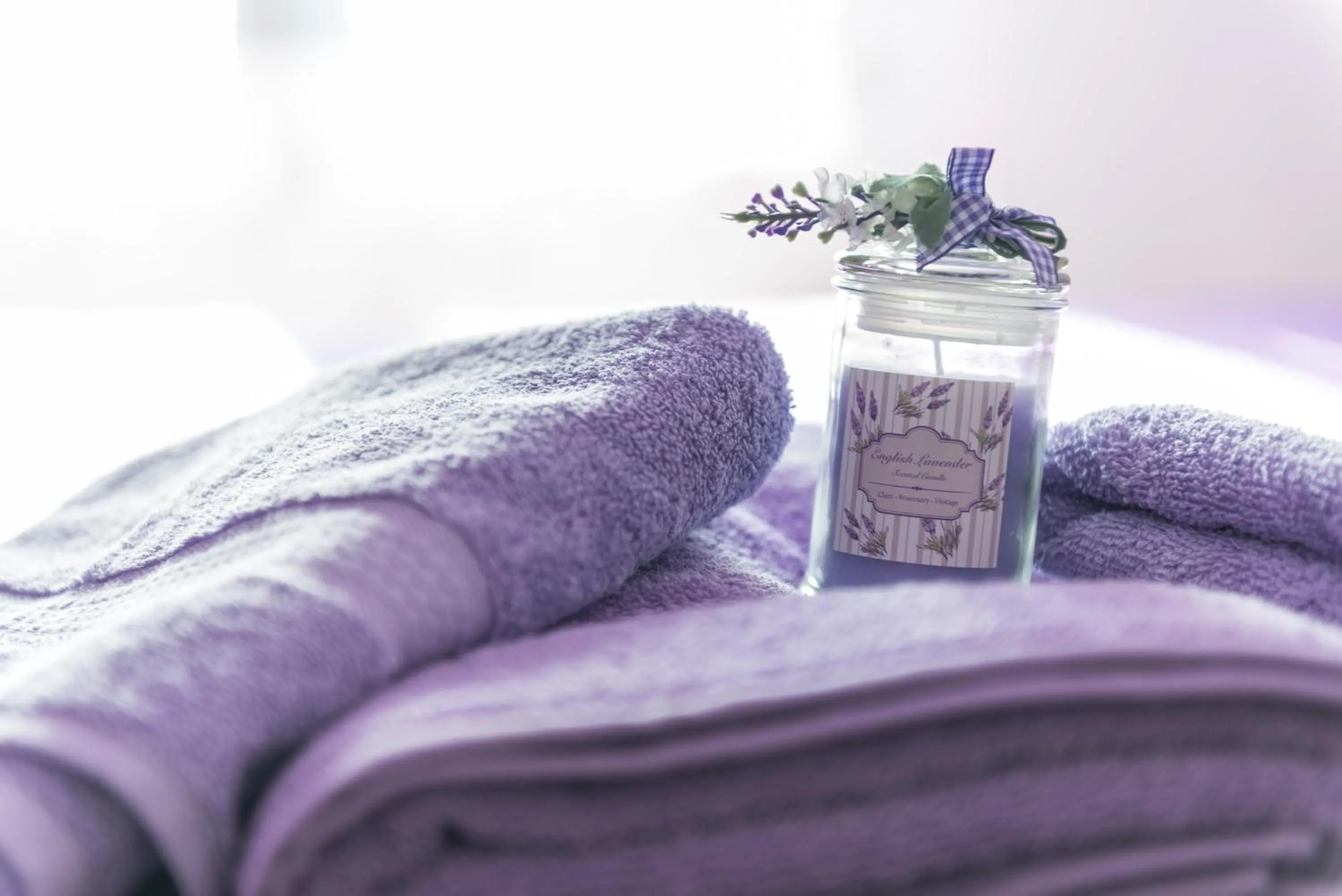 Decorative detail, Bed in Apartment Atlant