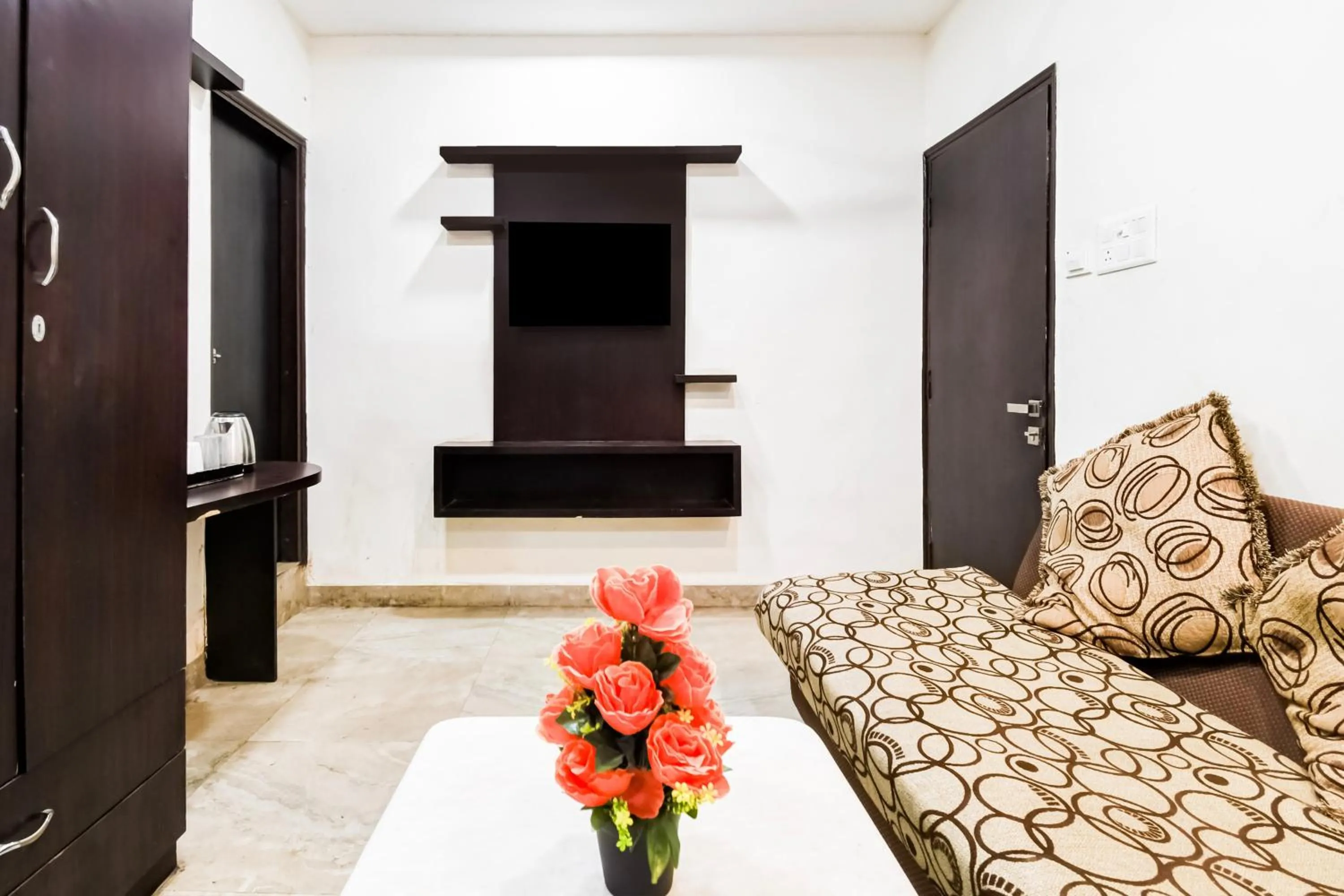 Bedroom, Bed in Hotel O Raipur City Center Formerly South Inn