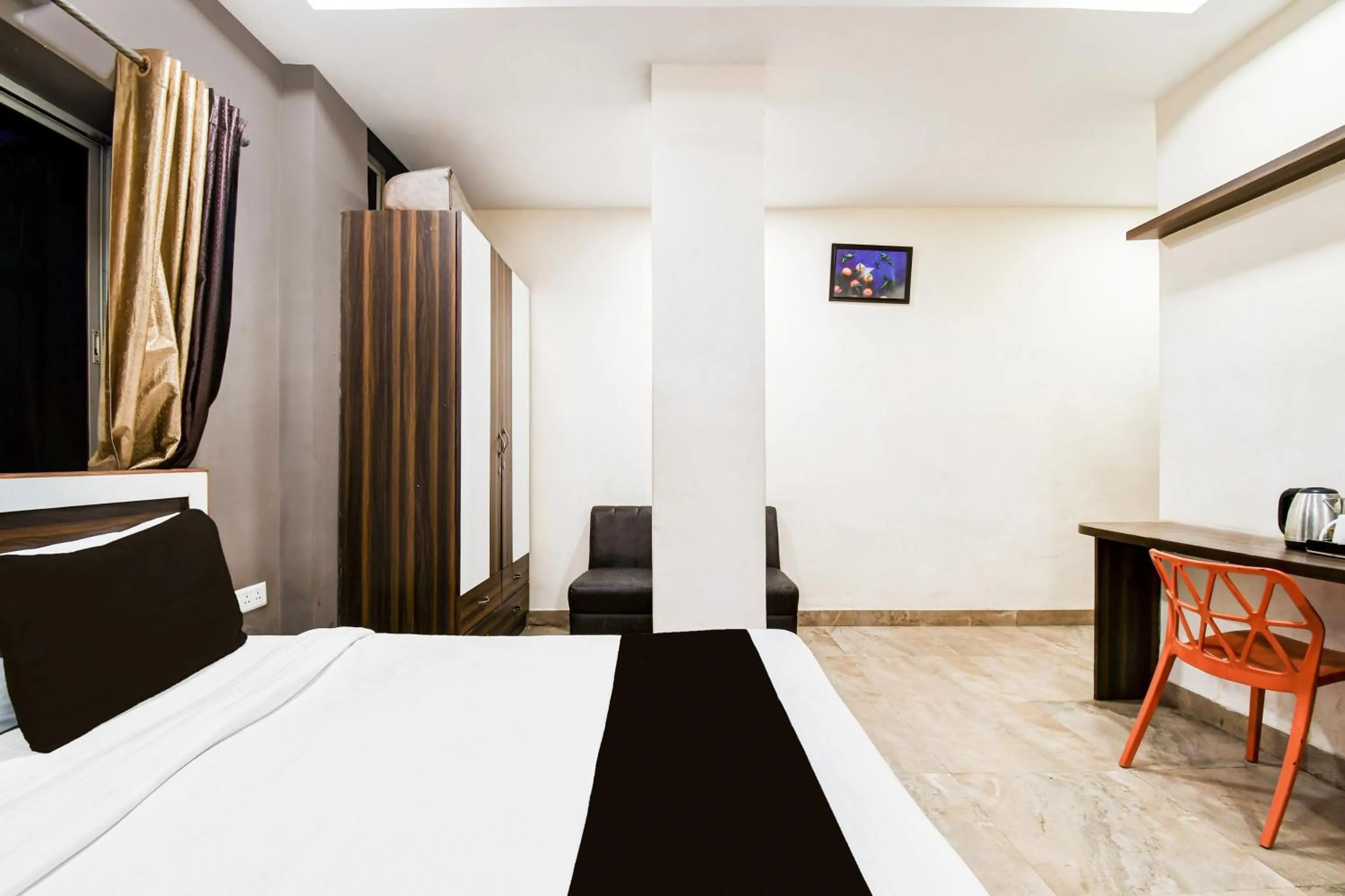 Bedroom, Bed in Hotel O Raipur City Center Formerly South Inn