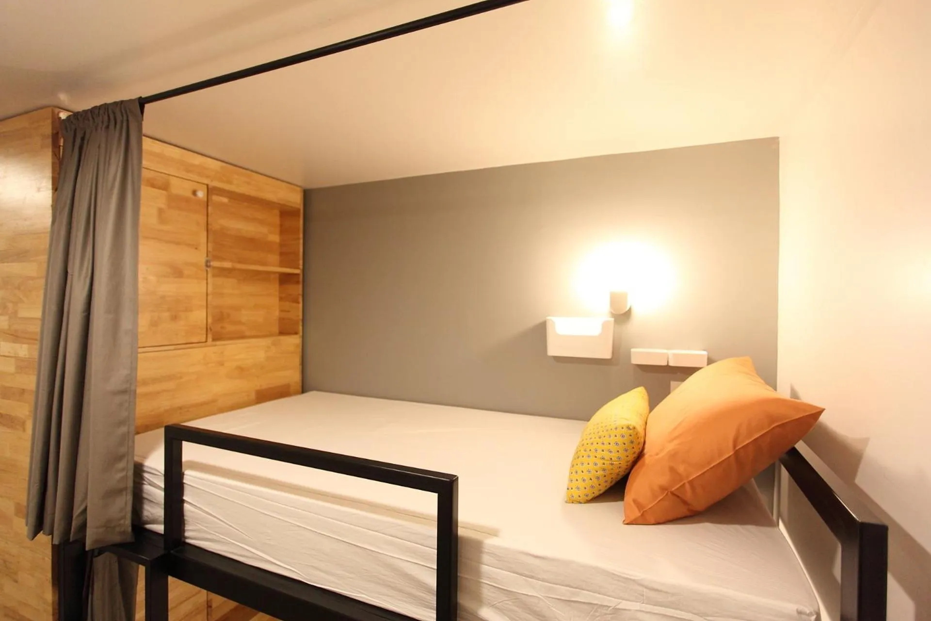 Bed in Lupta Hostel Patong Hideaway