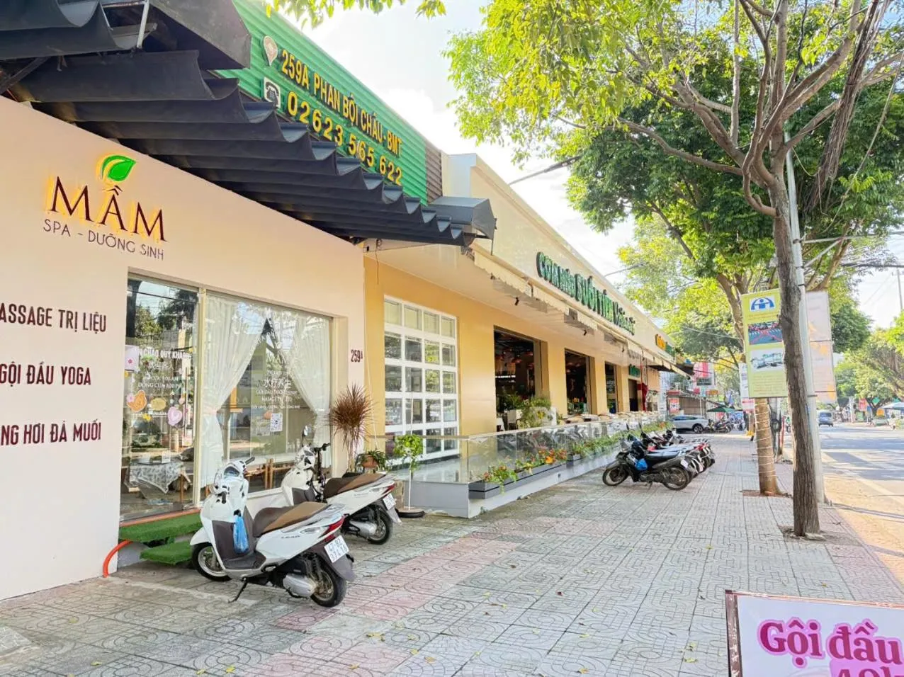 Restaurant/places to eat in Khách Sạn Đối Ngoại Biên Phòng