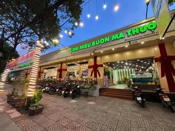 Restaurant/places to eat in Khách Sạn Đối Ngoại Biên Phòng