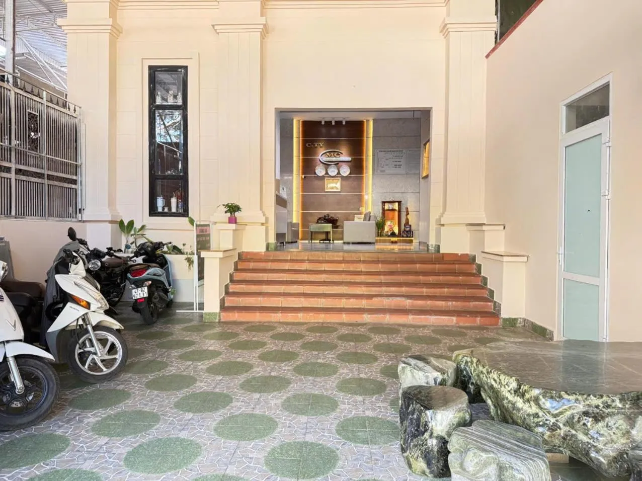 Facade/entrance in Khách Sạn Đối Ngoại Biên Phòng