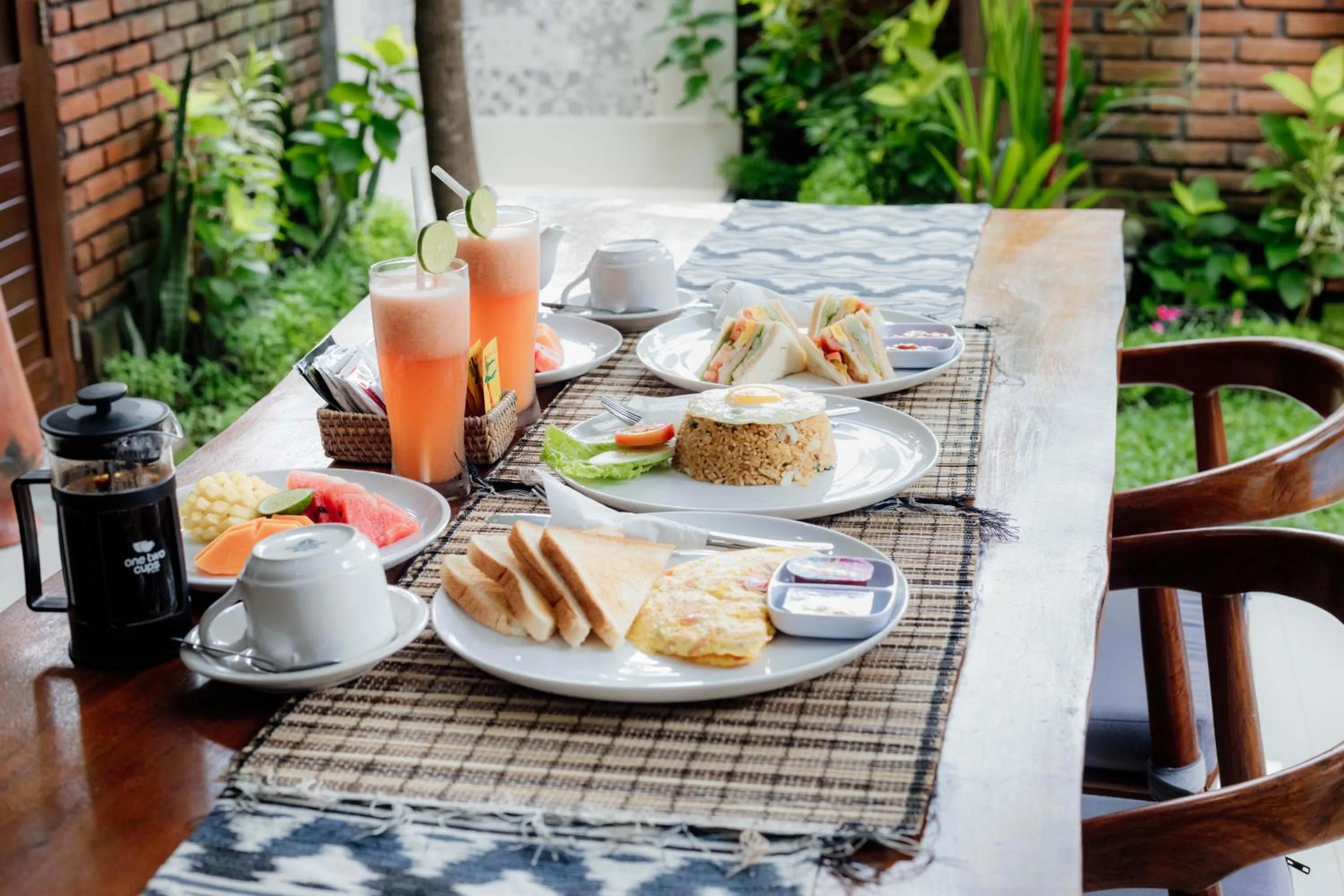 Food and drinks in Ubud Mesari Private Pool Villa