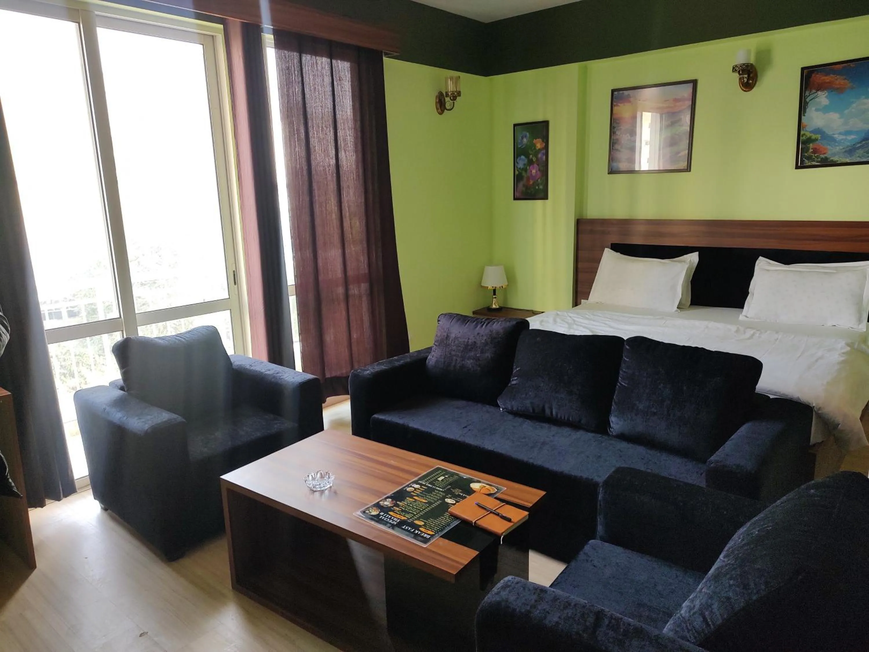 Bed in Evanthe Hotels