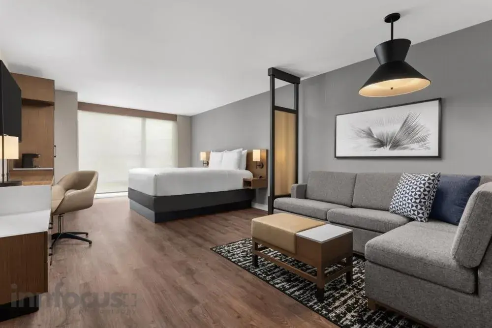 King Room with Sofa Bed in Hyatt Place Mississauga / Airport Corp Center King Room with Sofa Bed in Hyatt Place Mississauga / Airport Corp Center