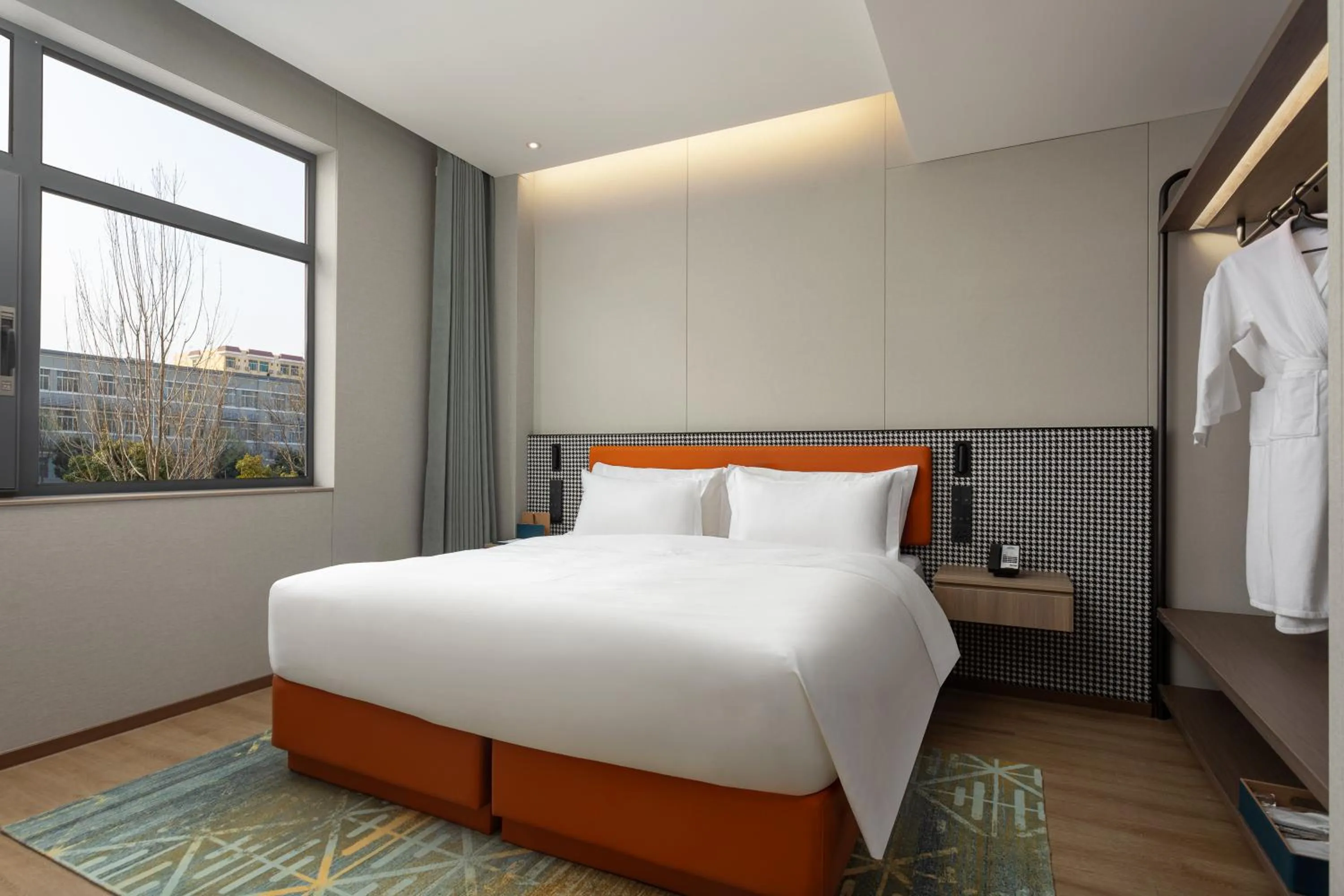 Bedroom, Bed in Days Inn by Wyndham Xi'an Yanliang