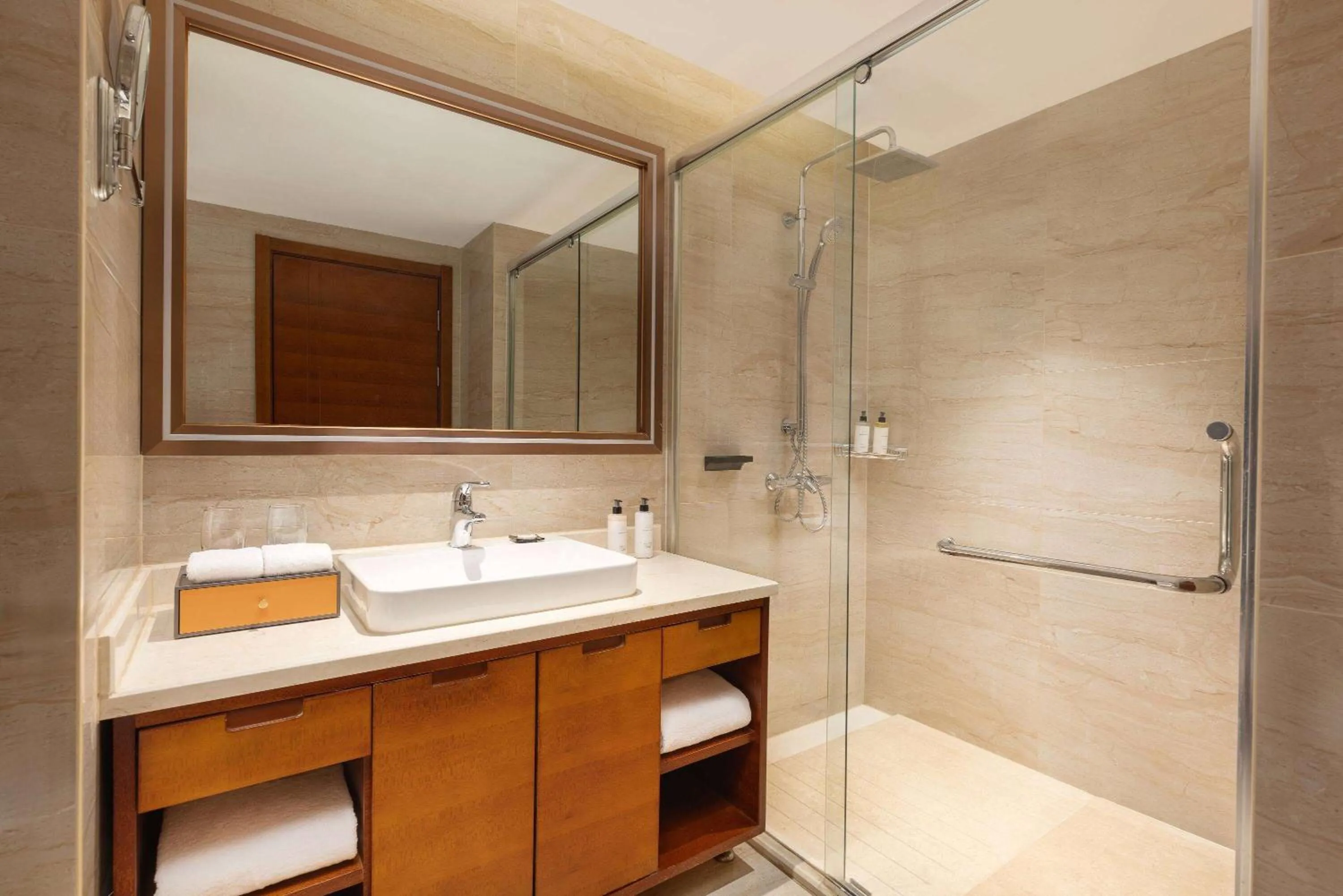 Bathroom in Ramada Encore by Wyndham Jingzhou Shashi
