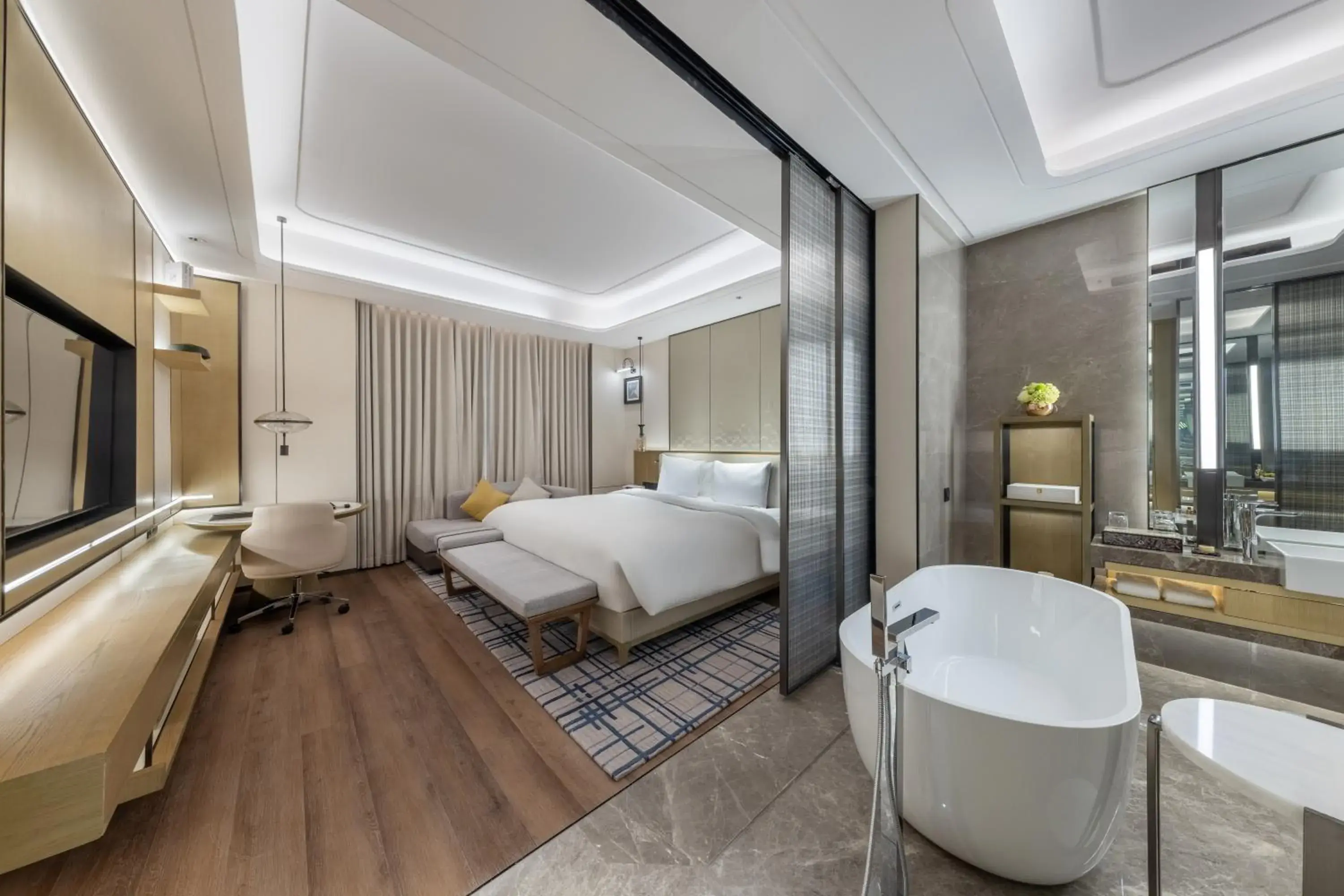 Grand Superior King with Bath Tub in Braira Hafar Al-Batin Grand Superior King with Bath Tub in Braira Hafar Al-Batin