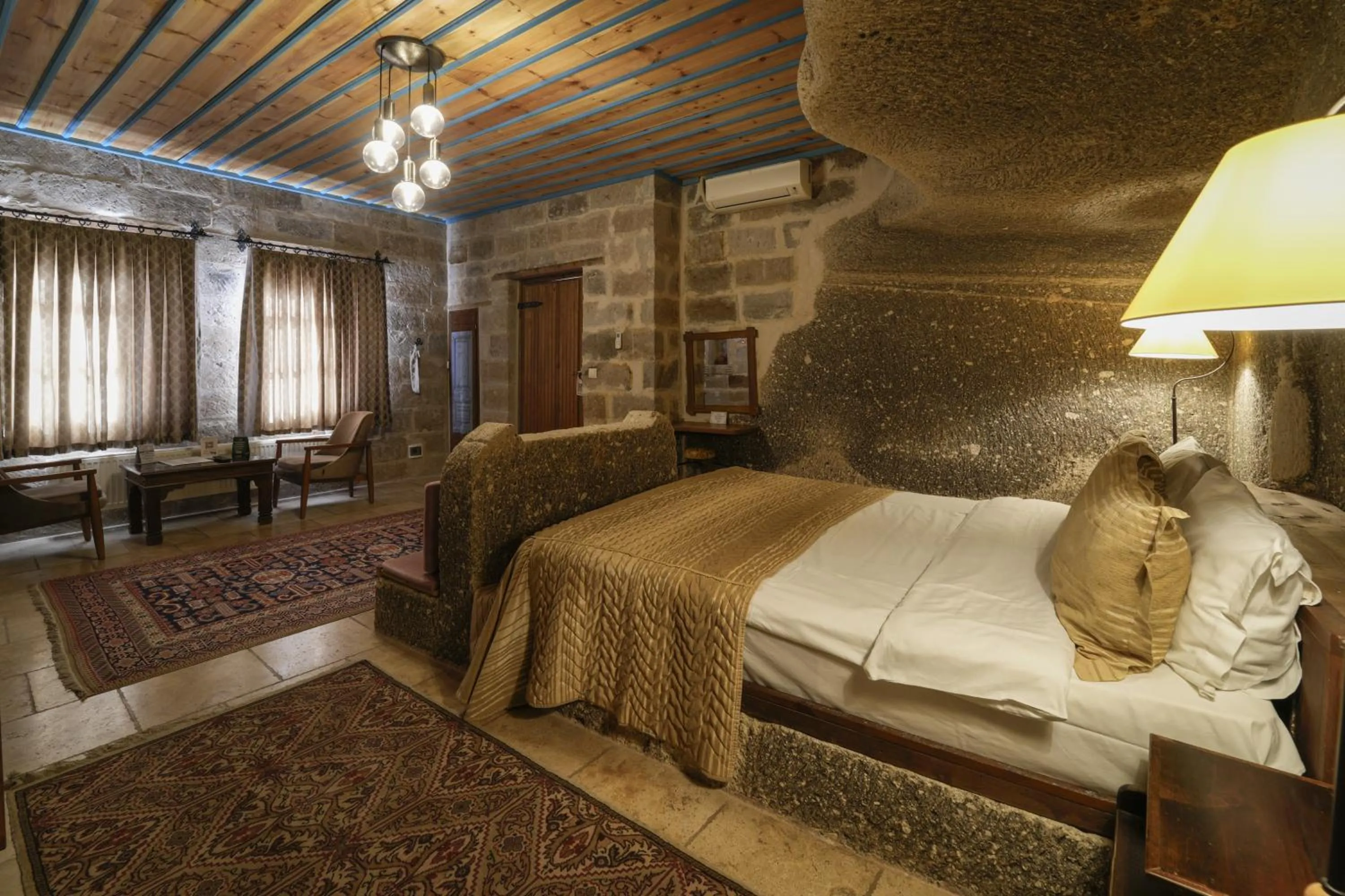 Photo of the whole room, Bed in Tekkaya Cave Hotel