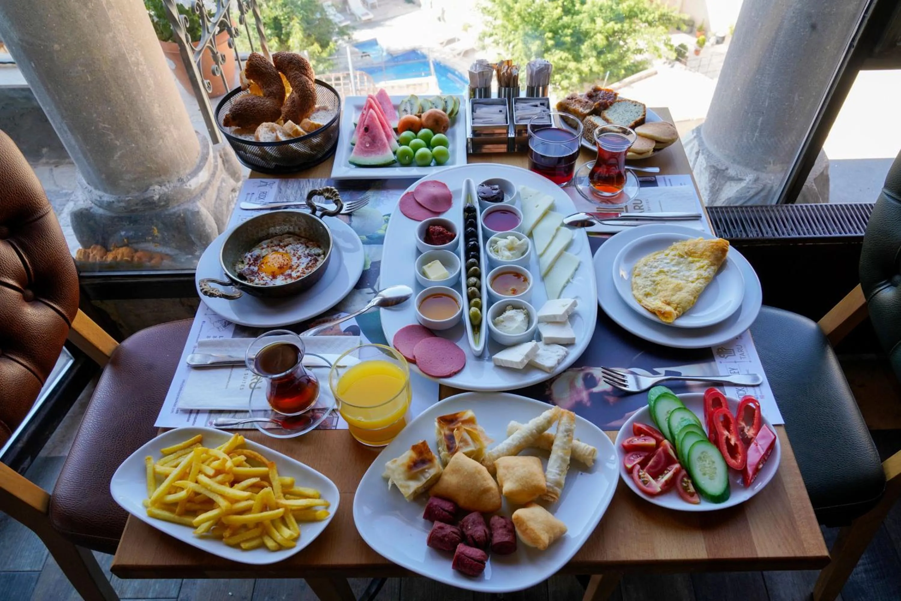 Food and drinks in Tekkaya Cave Hotel