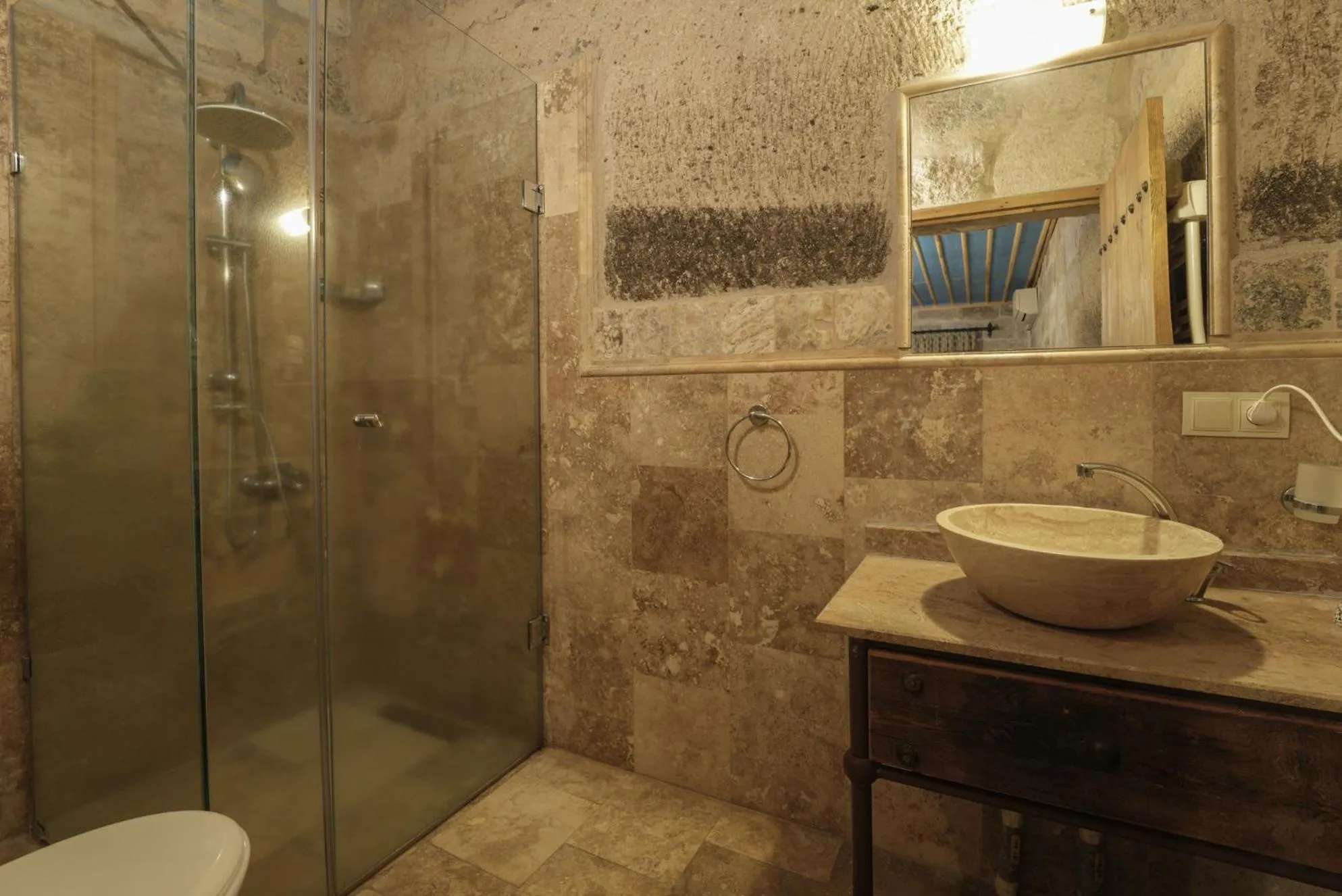 Shower in Tekkaya Cave Hotel