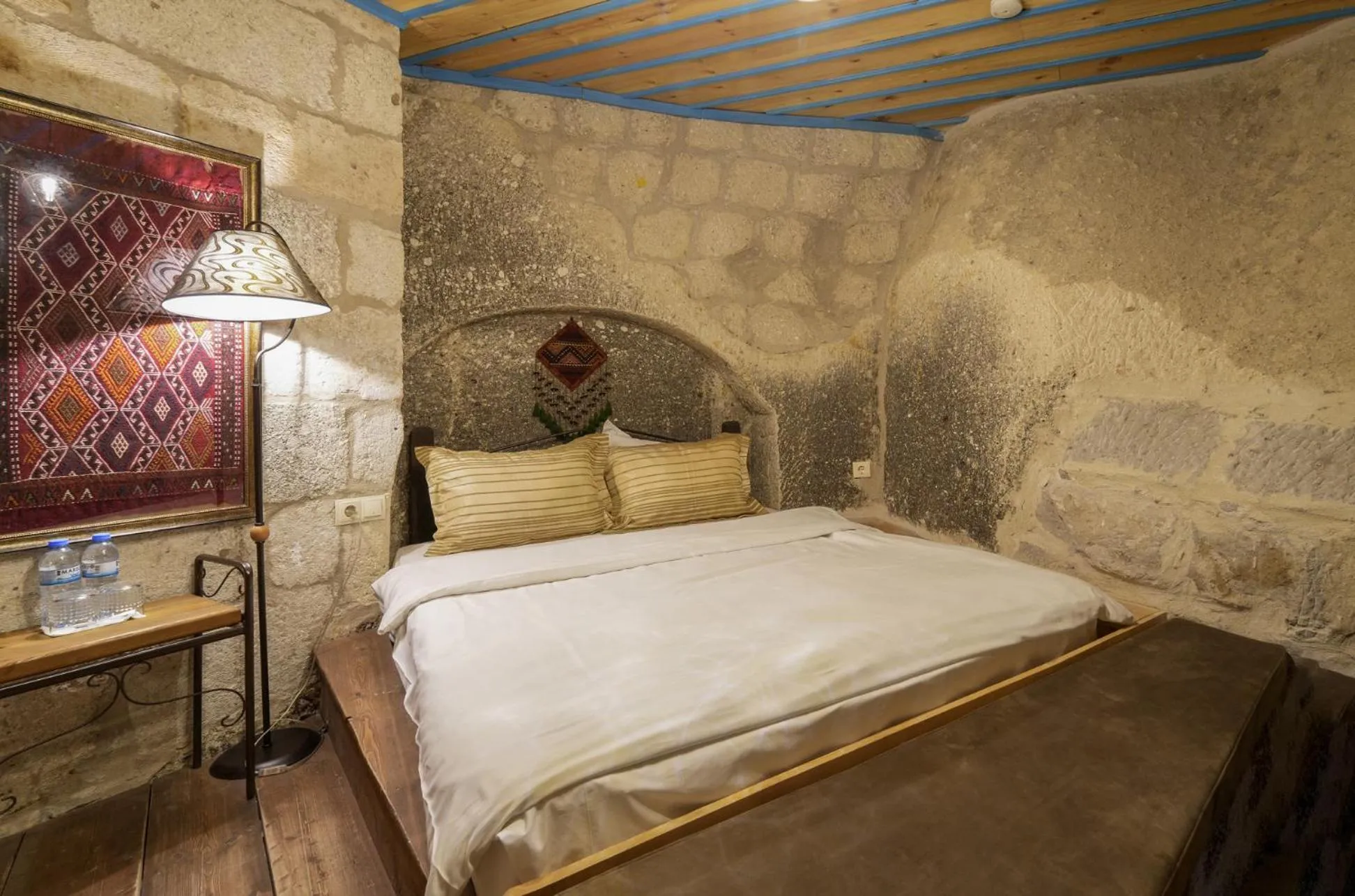 Bed in Tekkaya Cave Hotel