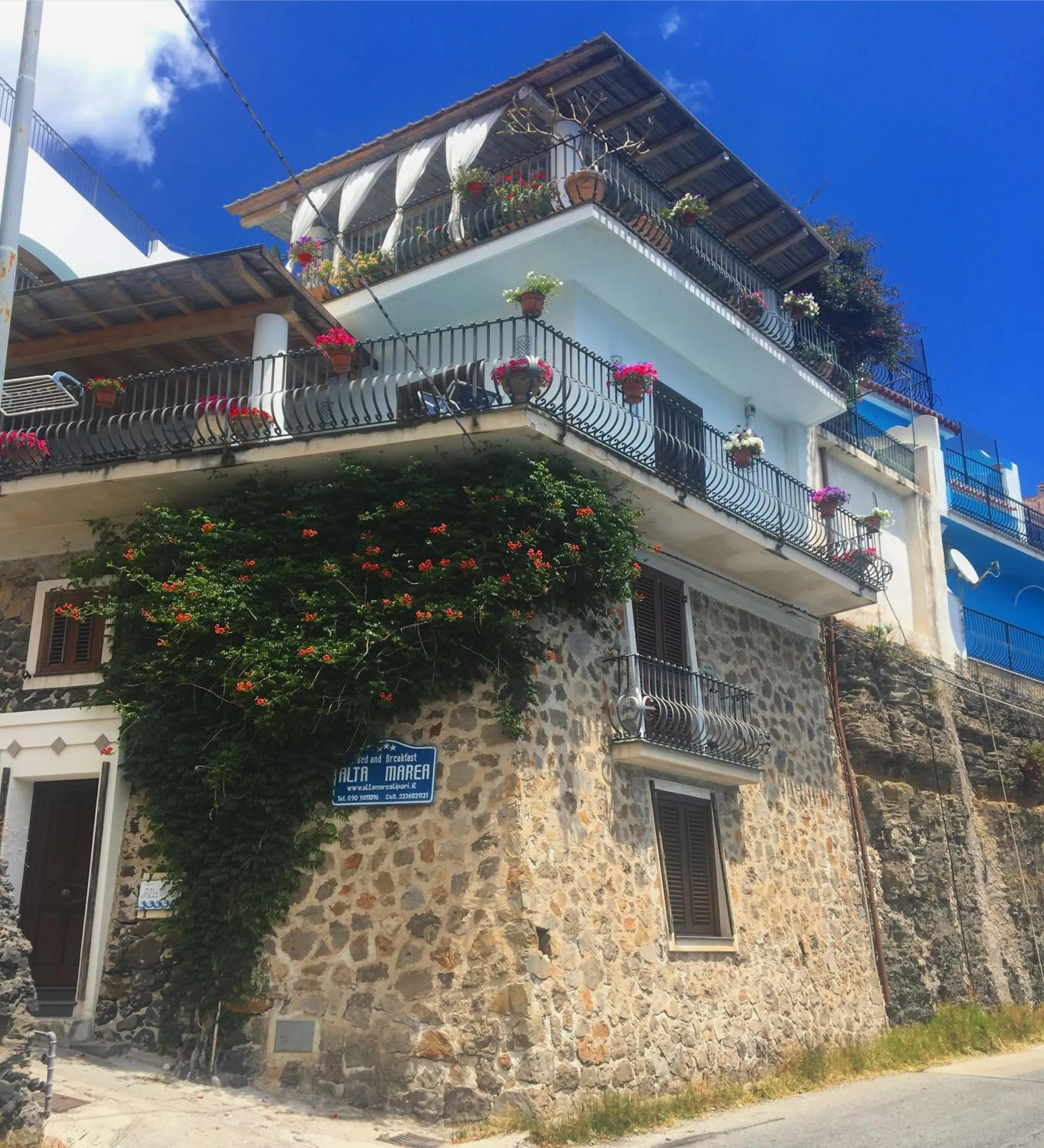 Property building in B&B Alta Marea Lipari