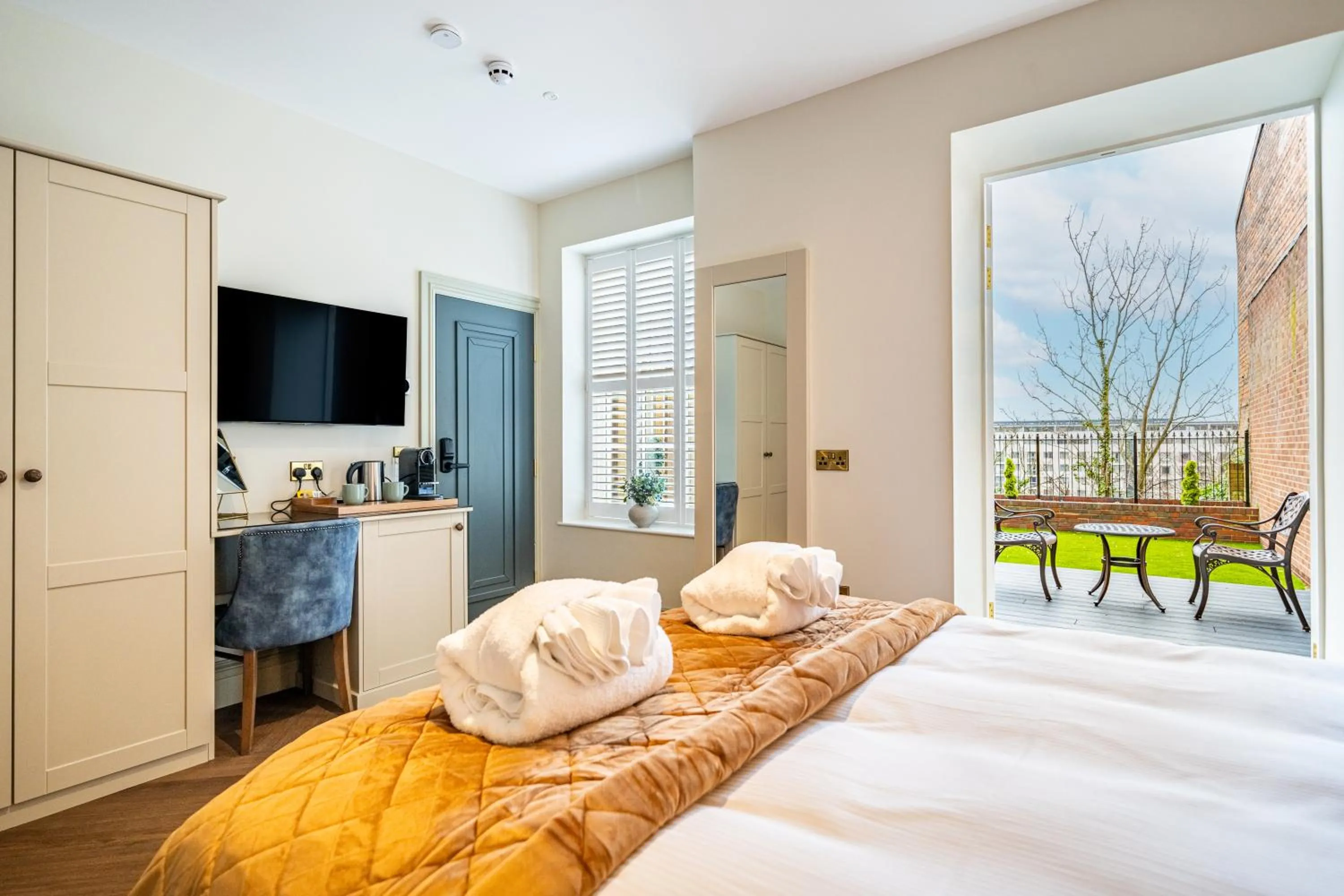 Bedroom, Bed in St Marys Quarters