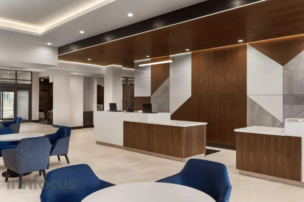 Lobby or reception in Hyatt House Mississauga / Airport Corp Center