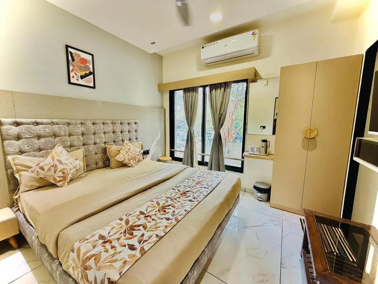 Hotel RV Residency Hotel RV Residency