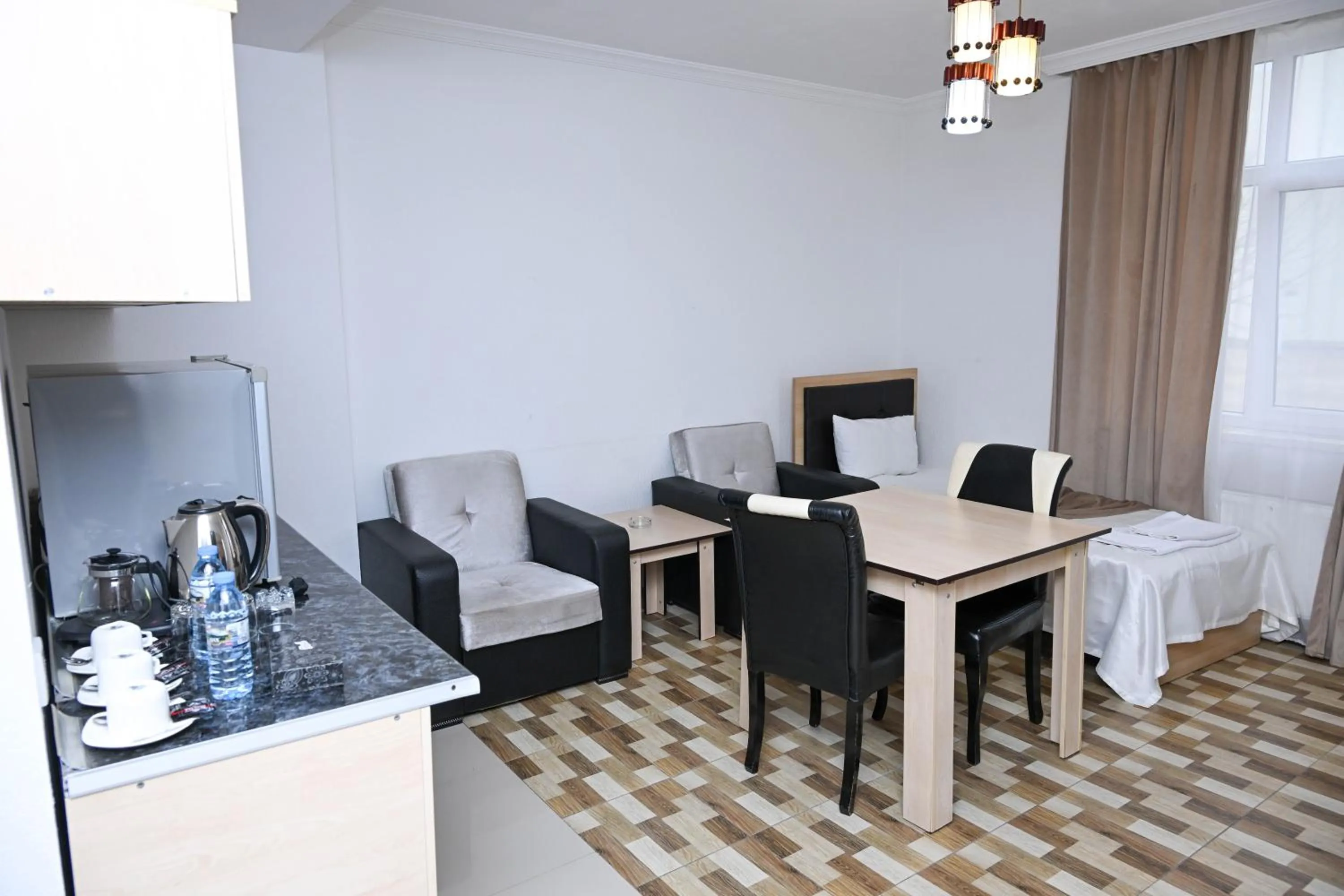 Coffee/tea facilities in Arena Hotel Qakh