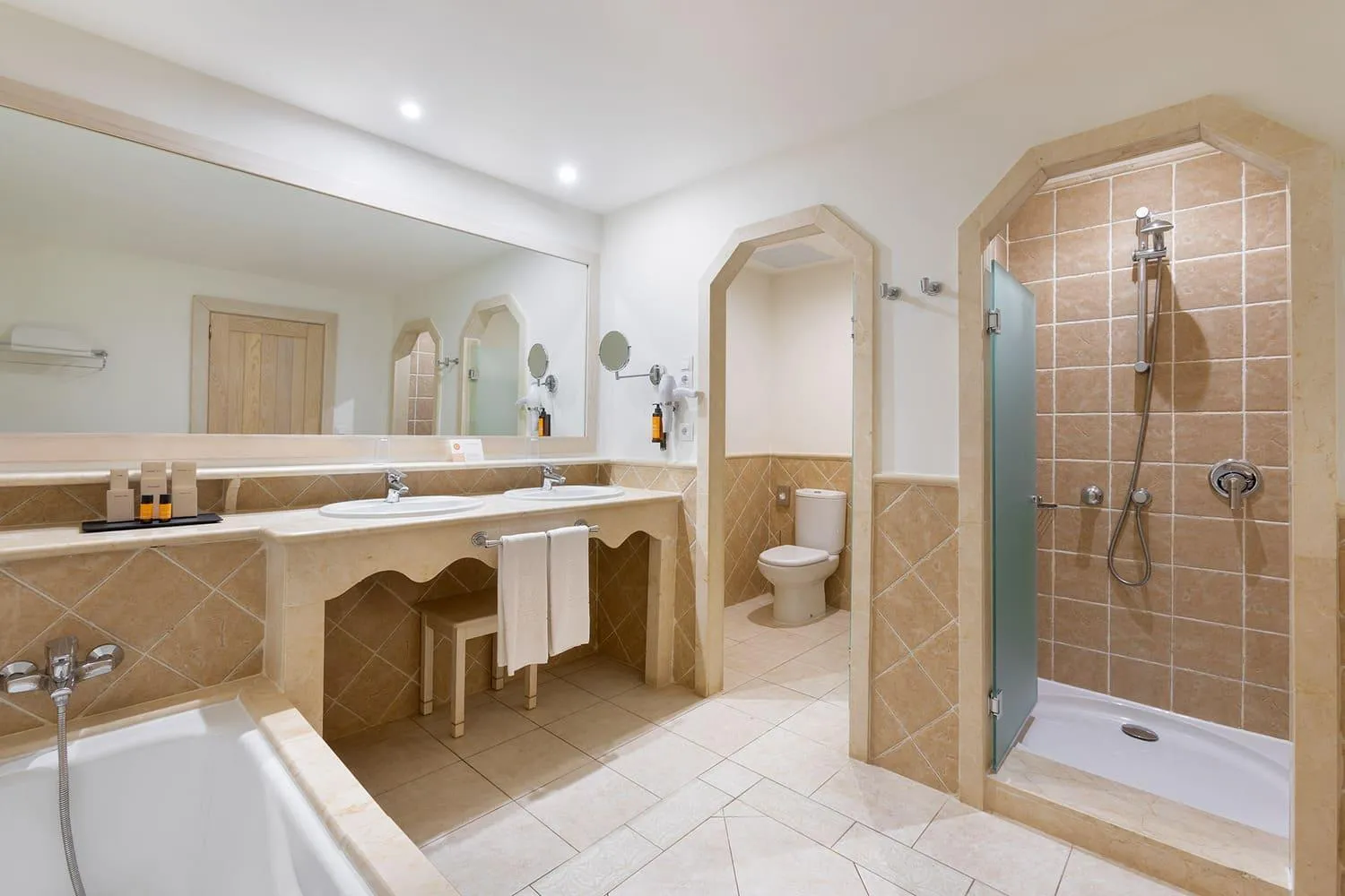 Bathroom in Gran Castillo Tagoro Family & Fun Playa Blanca