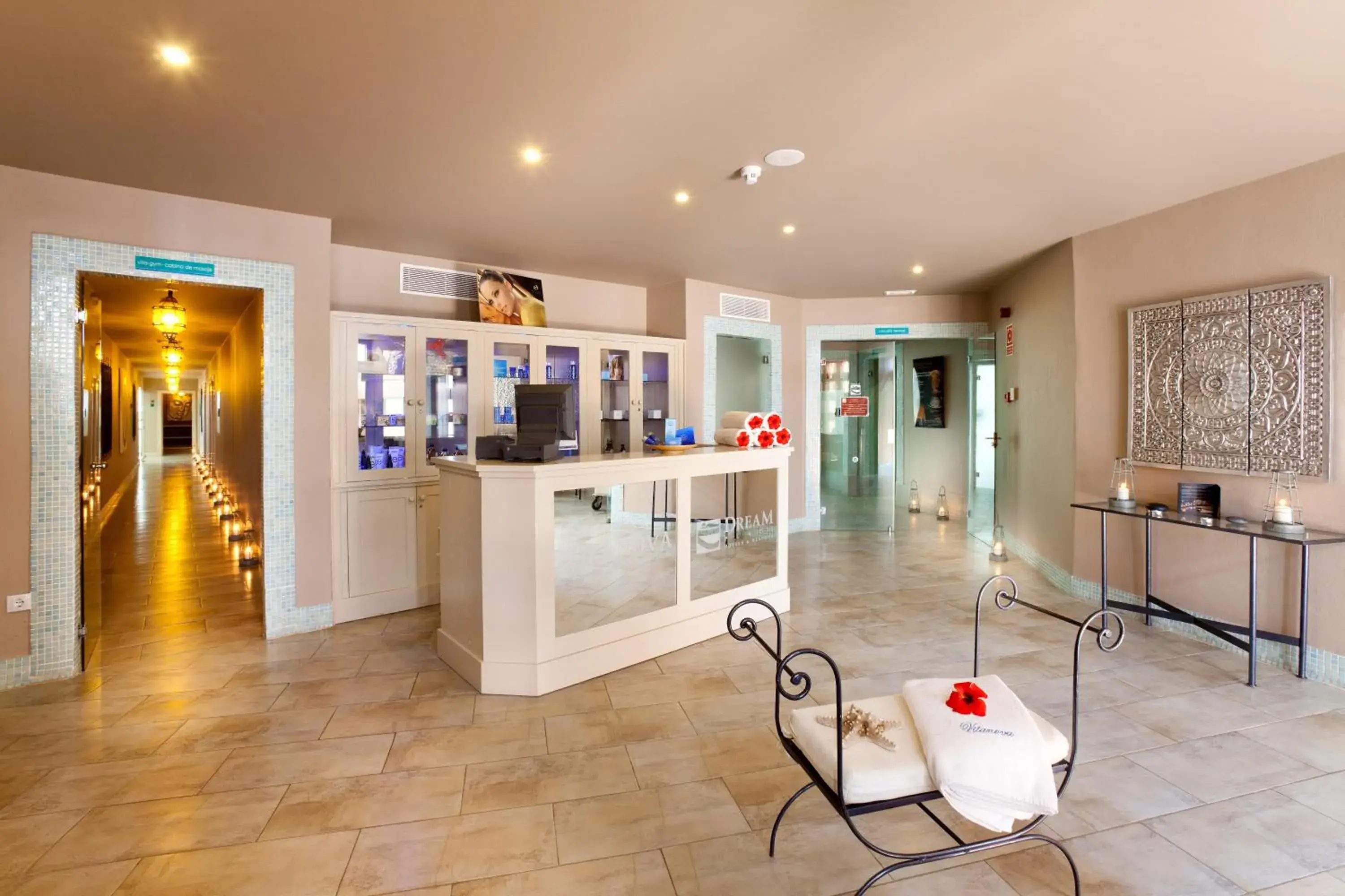 Spa and wellness centre/facilities in Gran Castillo Tagoro Family & Fun Playa Blanca Spa and wellness centre/facilities in Gran Castillo Tagoro Family & Fun Playa Blanca