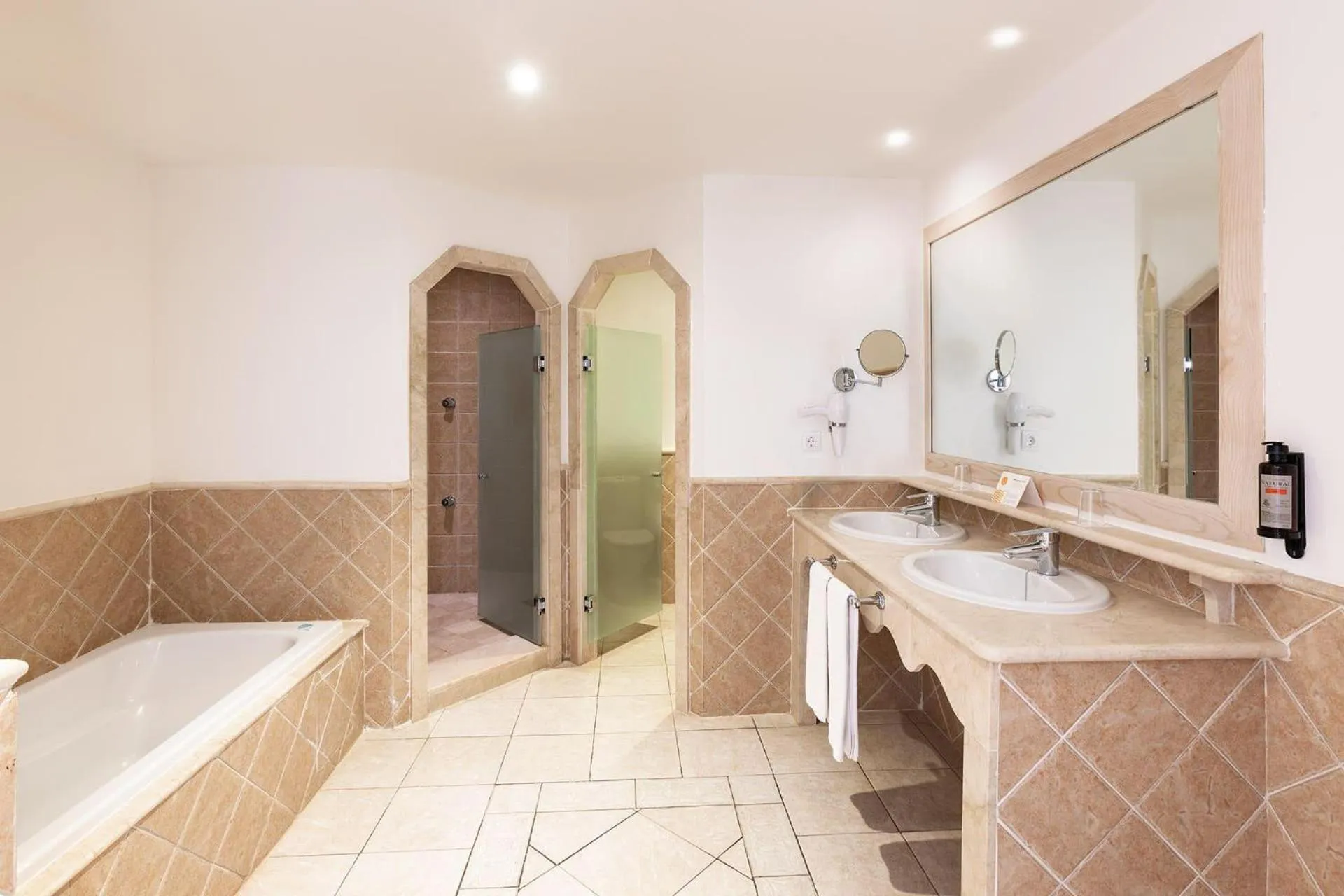 Photo of the whole room in Gran Castillo Tagoro Family & Fun Playa Blanca