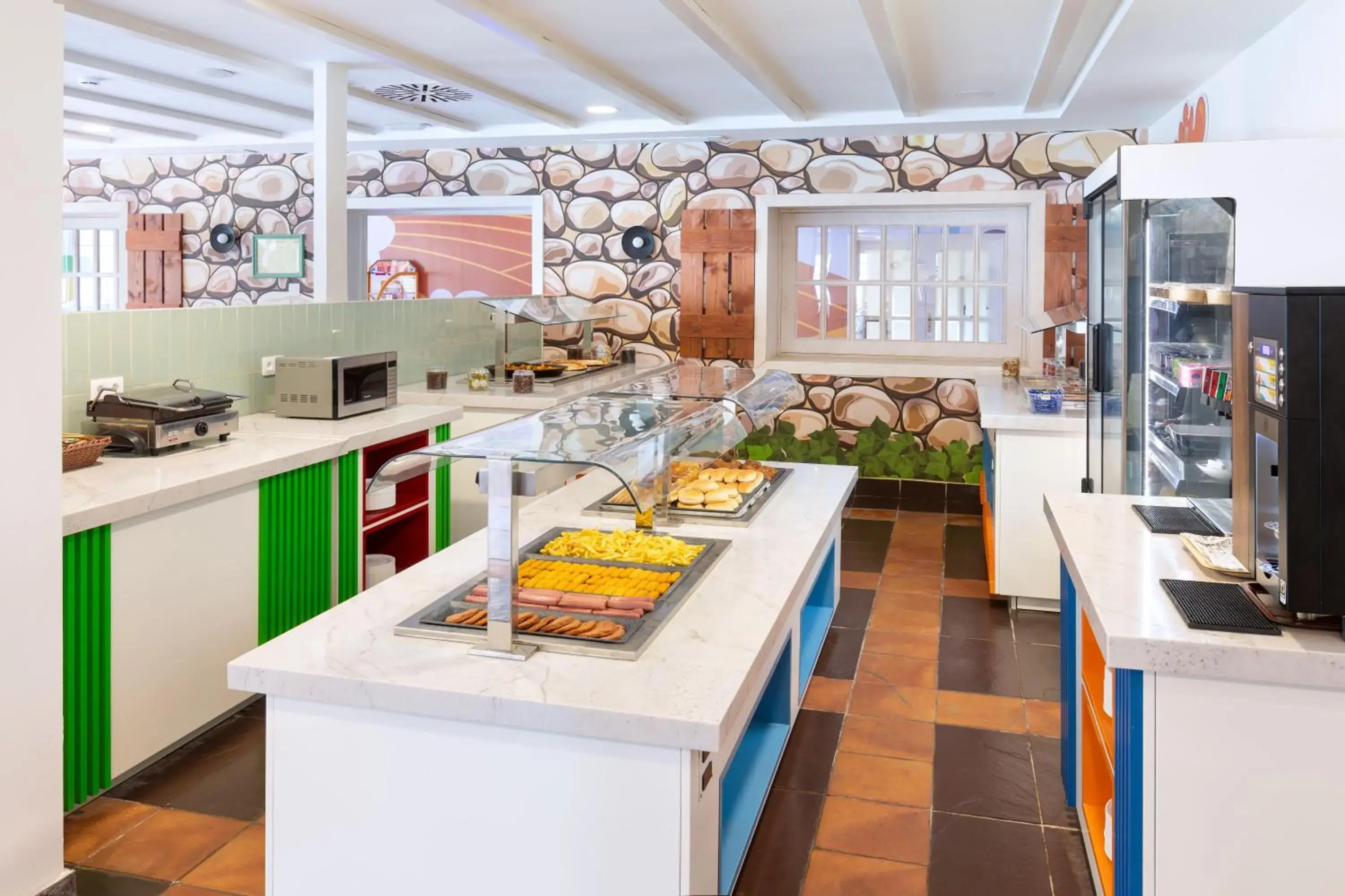 Restaurant/places to eat in Gran Castillo Tagoro Family & Fun Playa Blanca Restaurant/places to eat in Gran Castillo Tagoro Family & Fun Playa Blanca