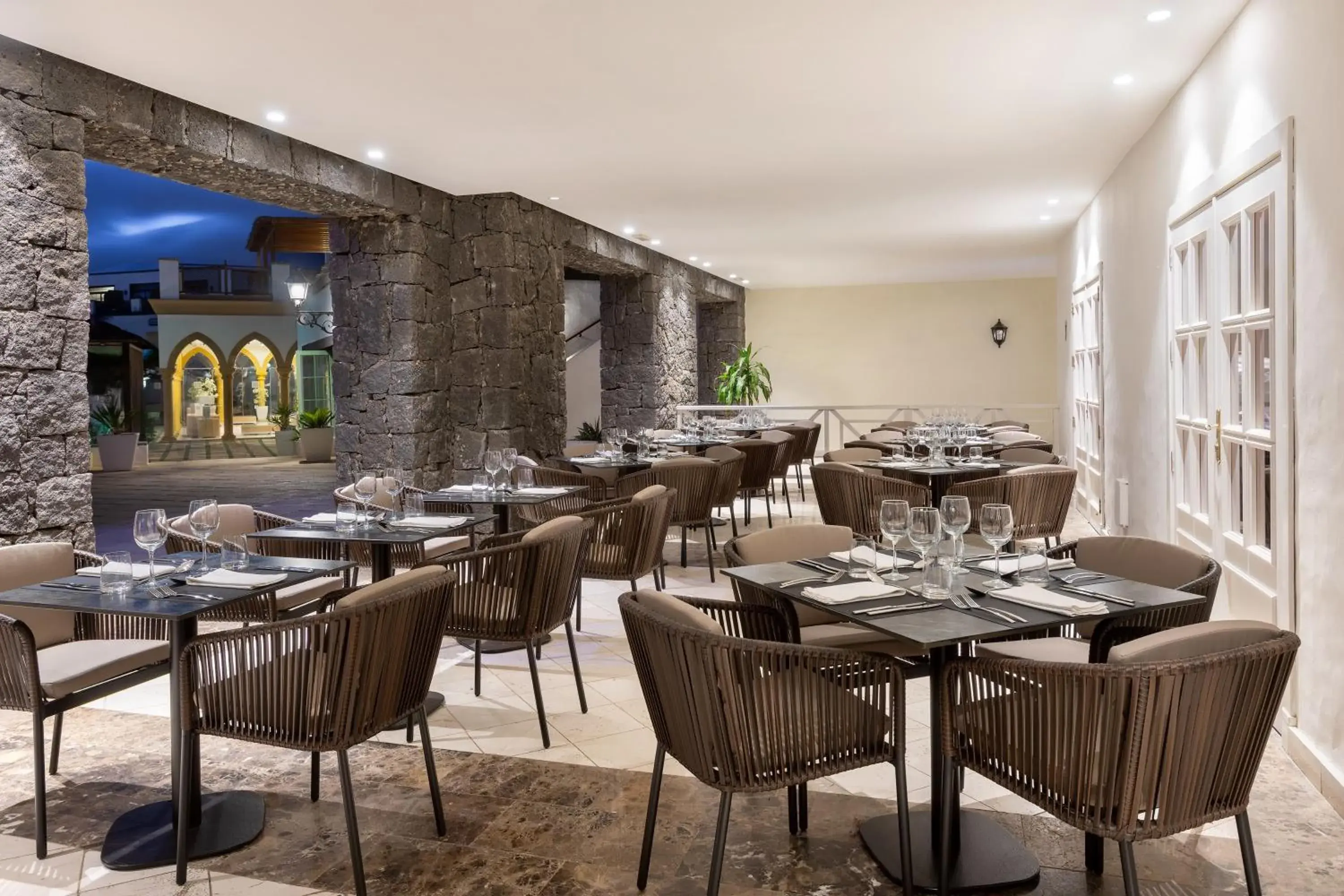 Restaurant/places to eat in Gran Castillo Tagoro Family & Fun Playa Blanca Restaurant/places to eat in Gran Castillo Tagoro Family & Fun Playa Blanca