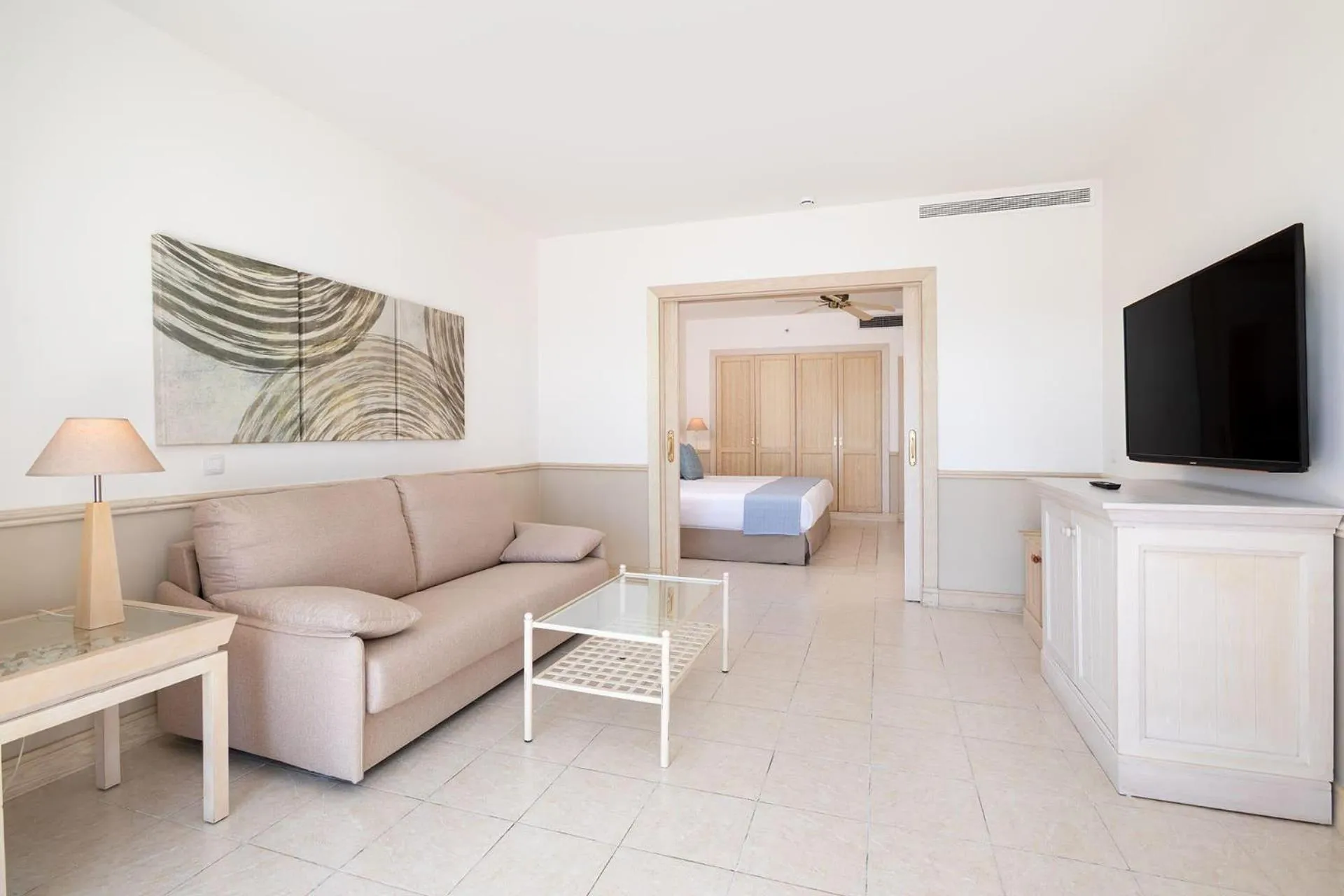 Photo of the whole room in Gran Castillo Tagoro Family & Fun Playa Blanca