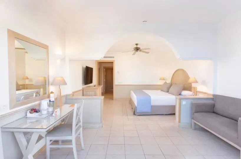 Photo of the whole room in Gran Castillo Tagoro Family & Fun Playa Blanca