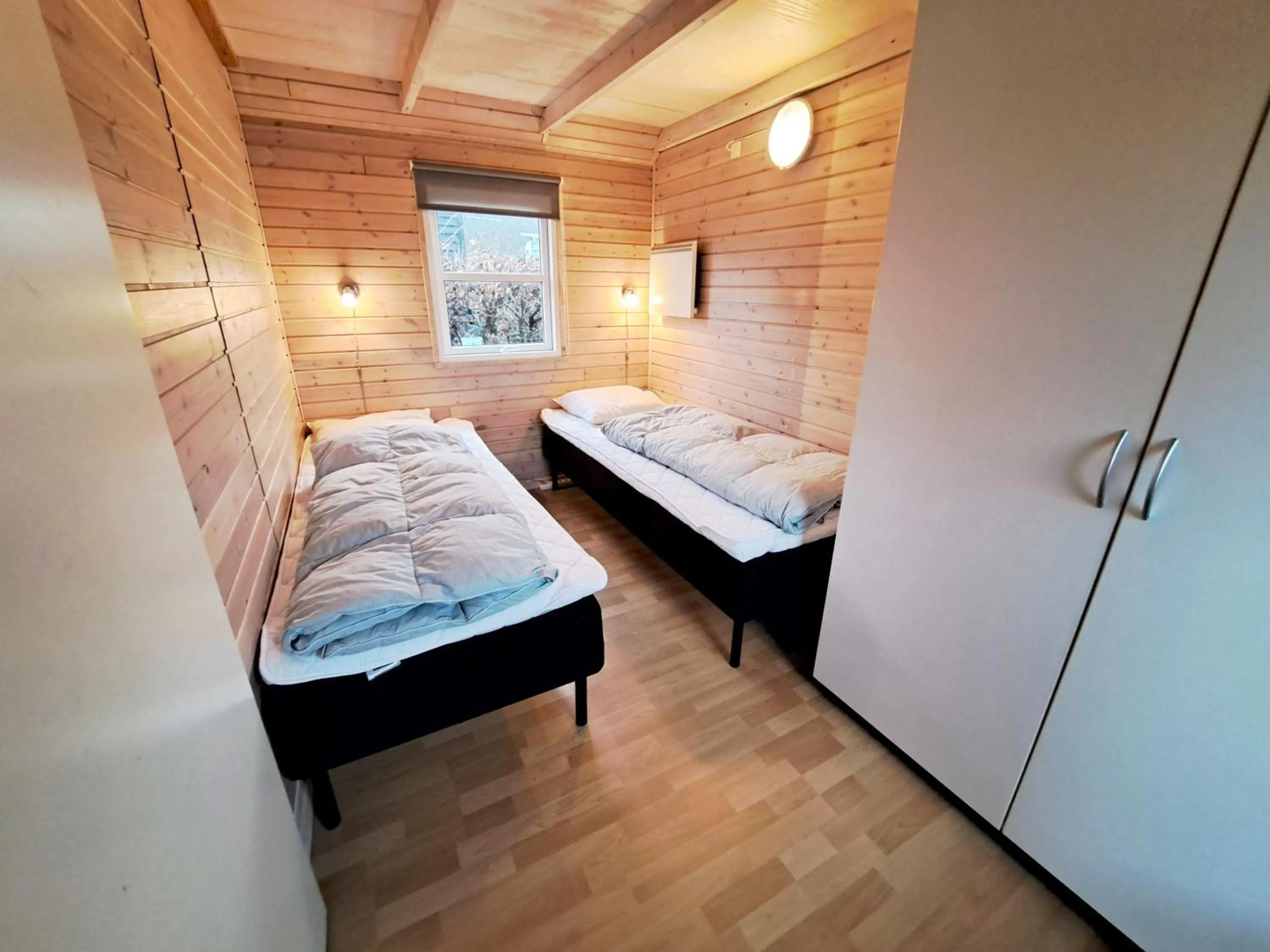 Bedroom, Bed in Toftum Bjerge Camping & Cottages