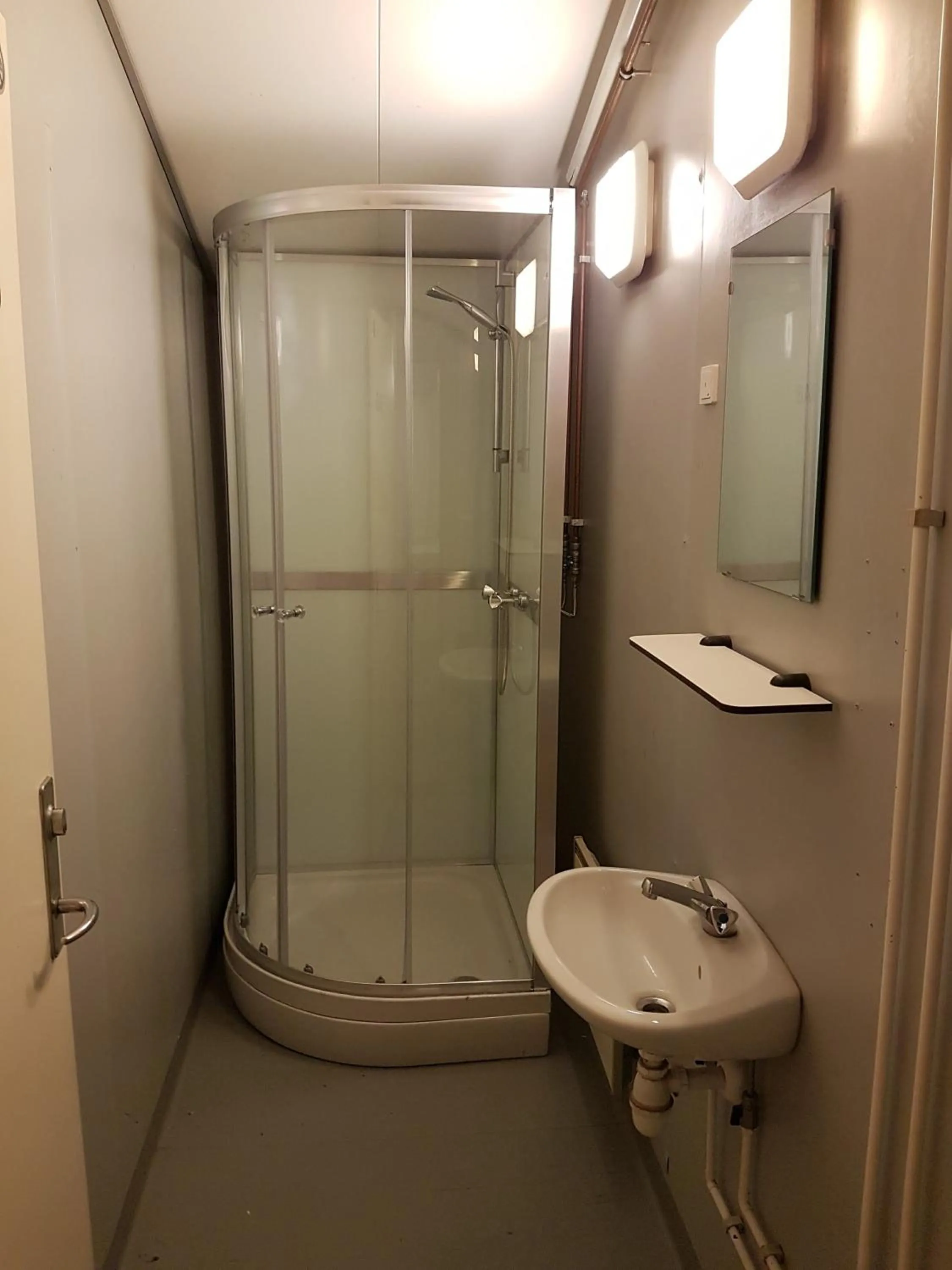 Bathroom in Toftum Bjerge Camping & Cottages
