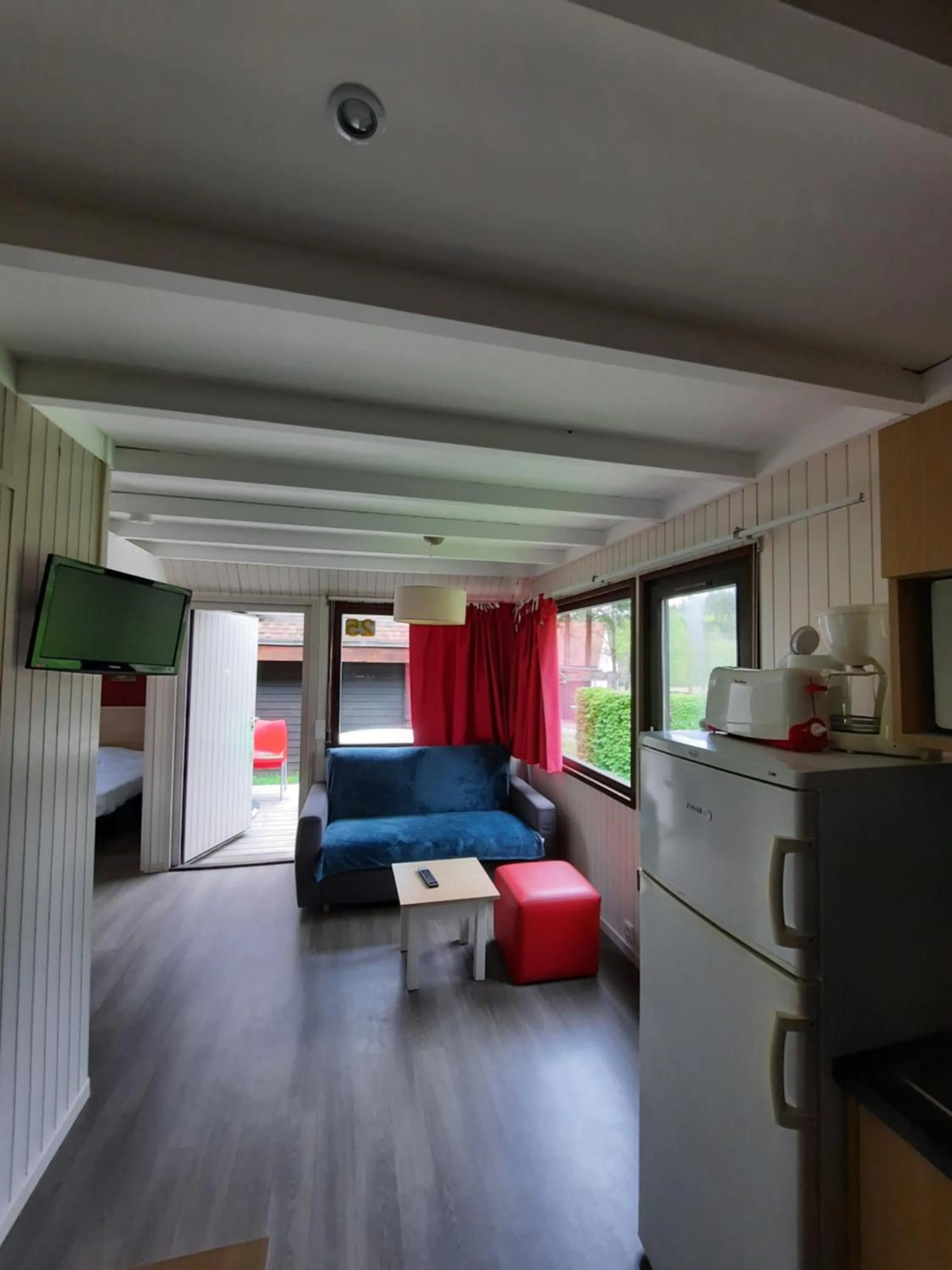 Kitchen or kitchenette, Bed in VVF Les Vosges Bitche