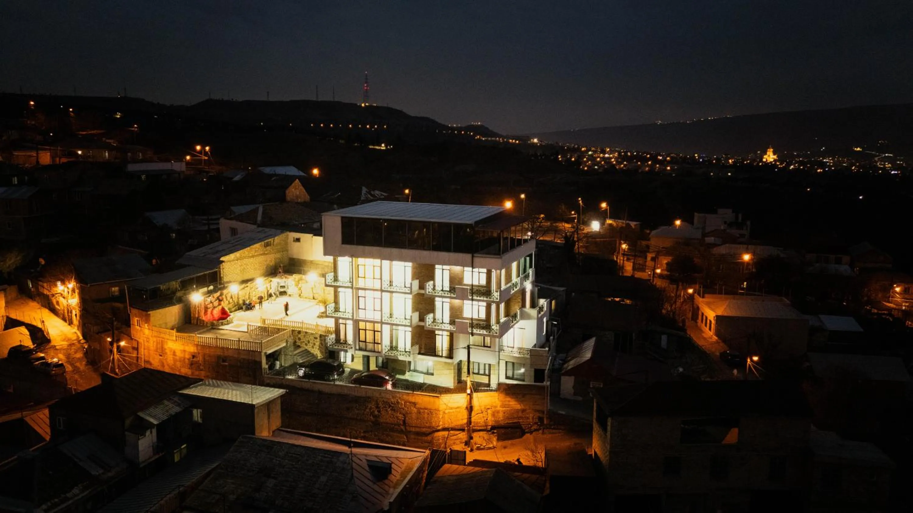 Property building in Panorama Hills Apart-Hotel