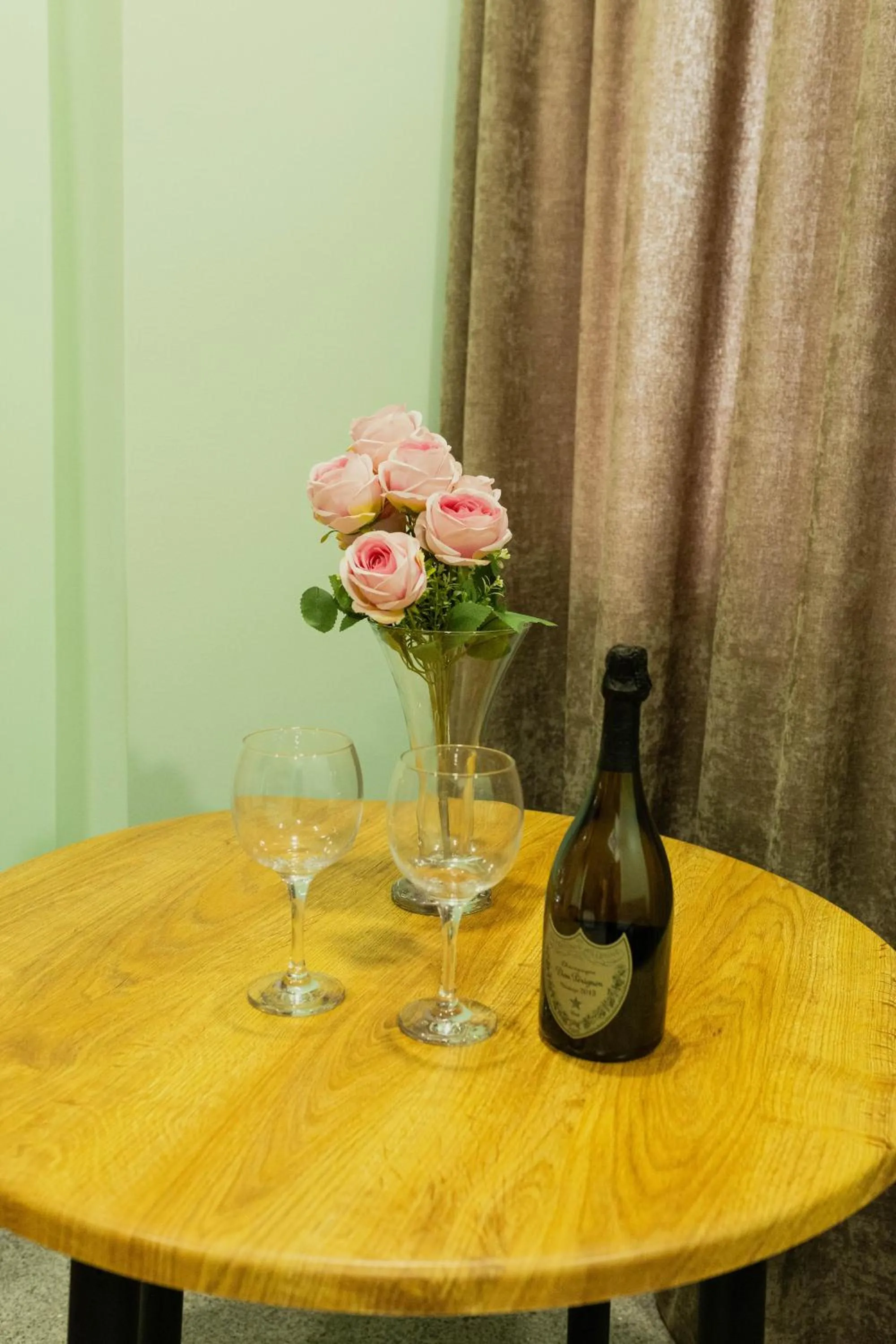 Food and drinks in Panorama Hills Apart-Hotel