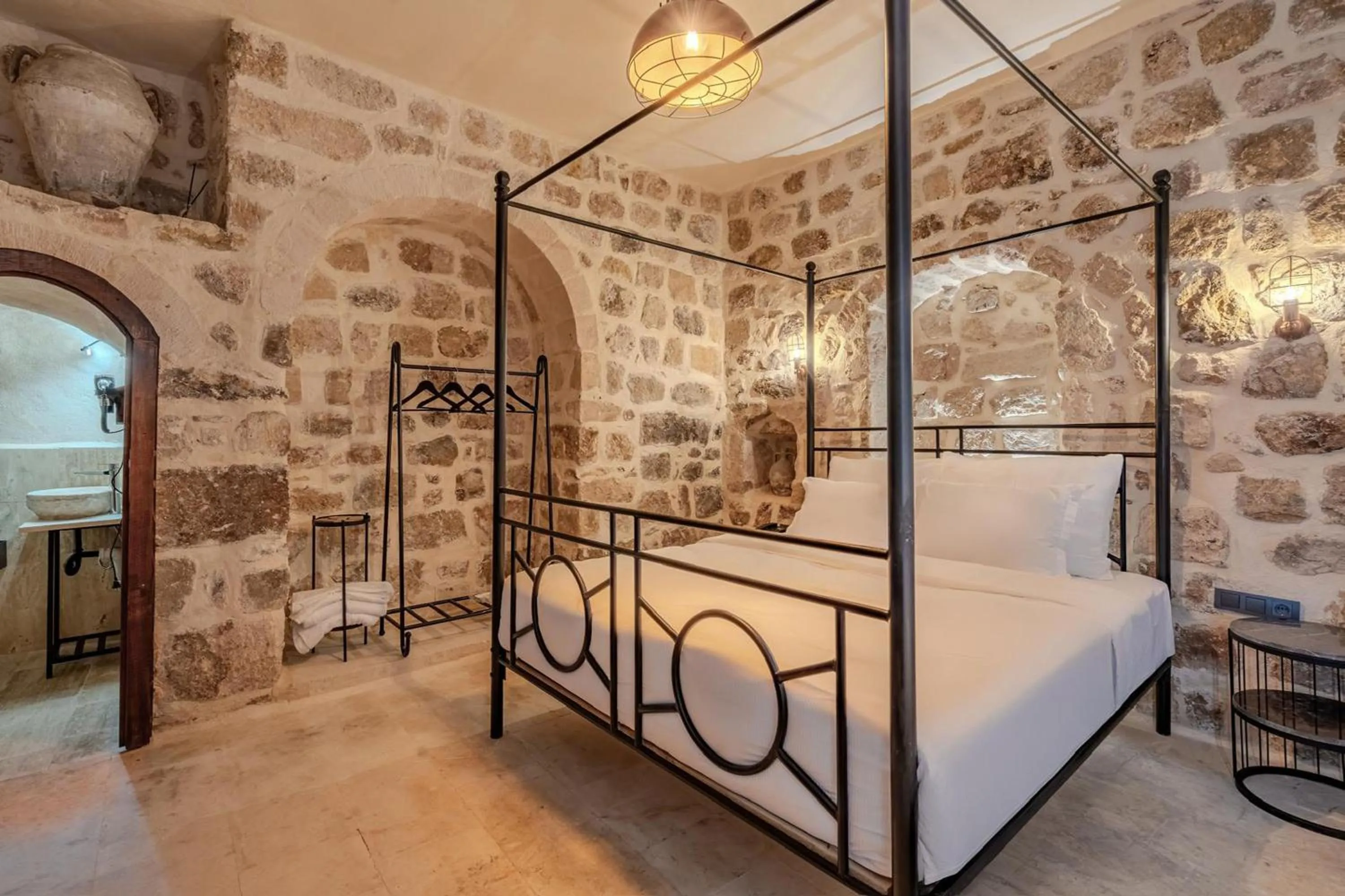 Bed in Maran House Mardin