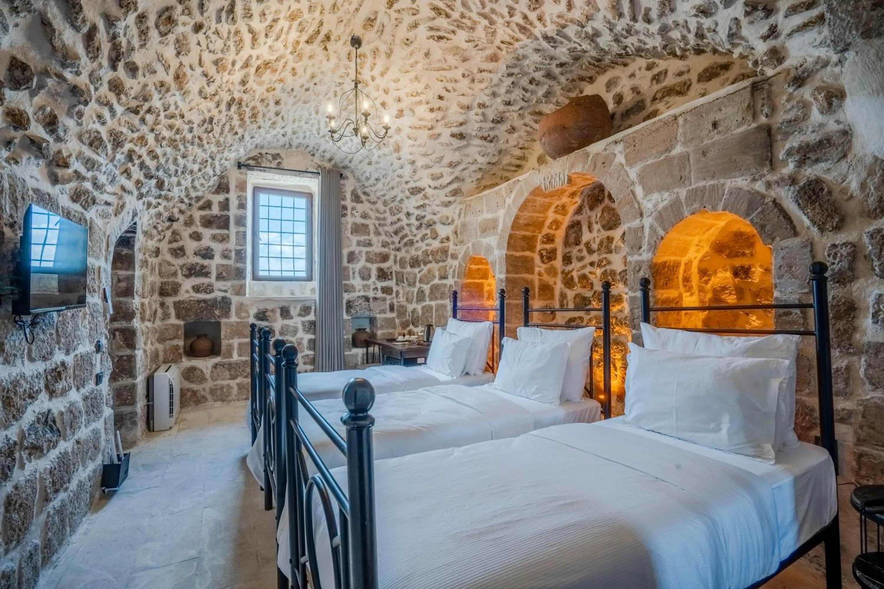 Bed in Maran House Mardin